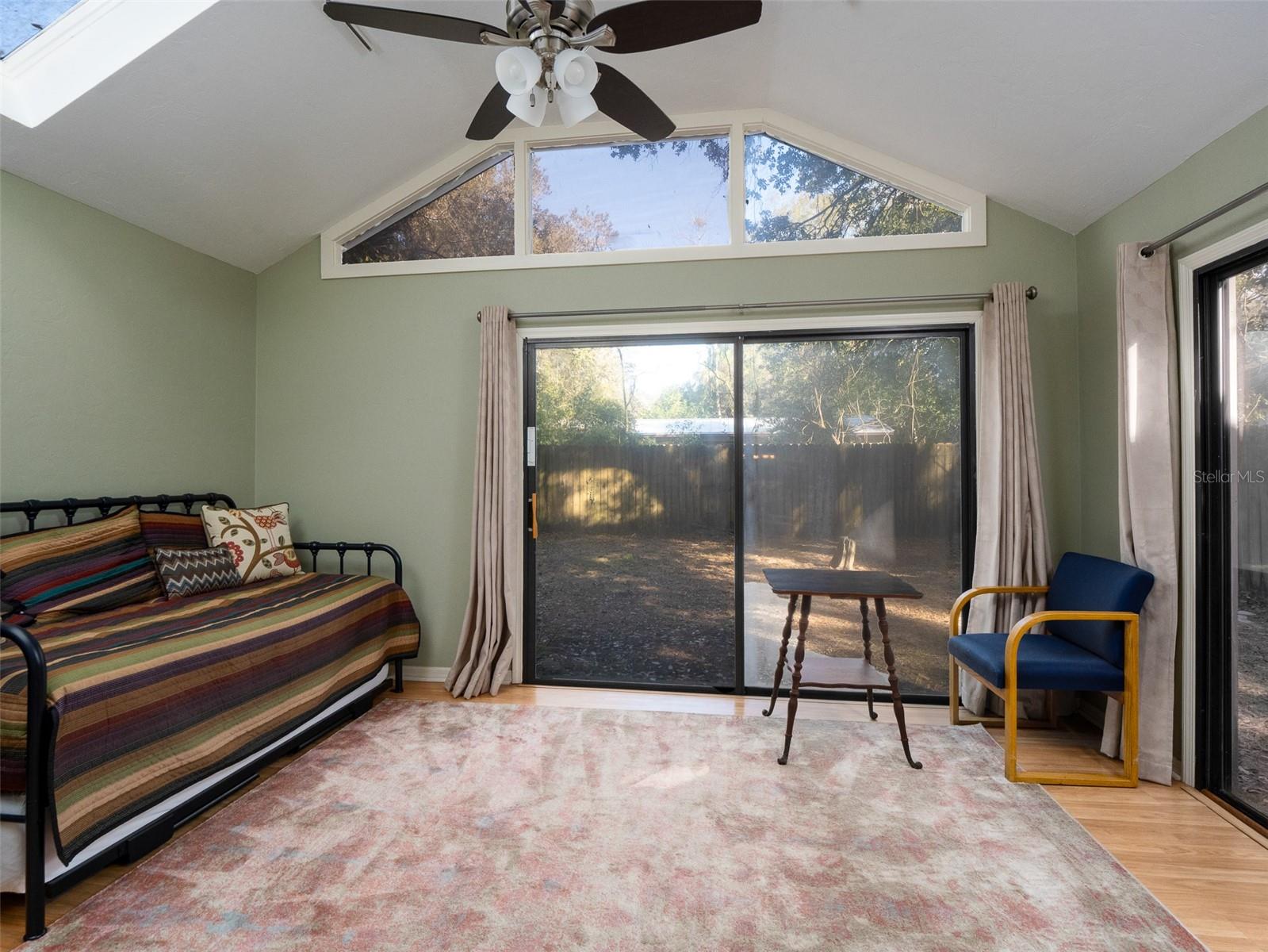 922 NW 10TH AVE, GAINESVILLE, FL, 32601