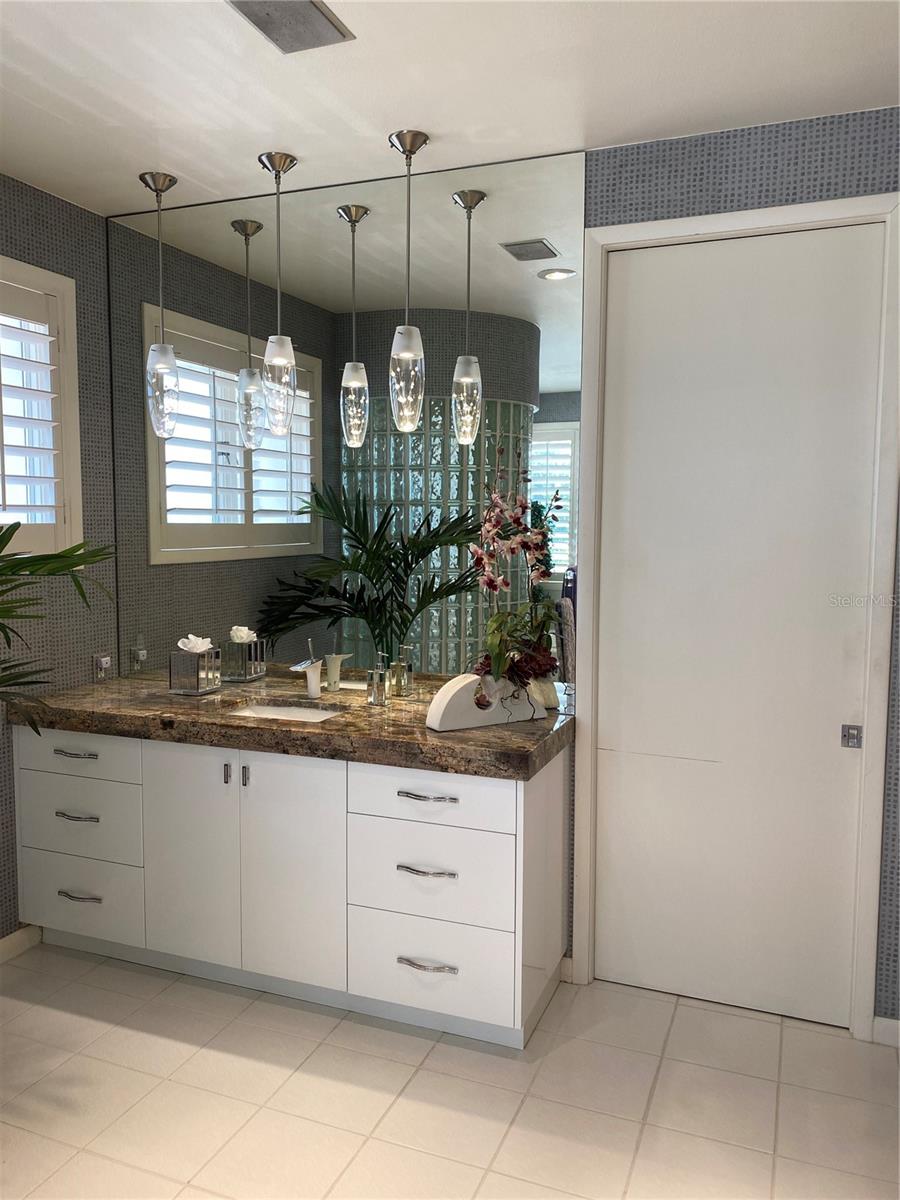 TB8347441 Property Photo