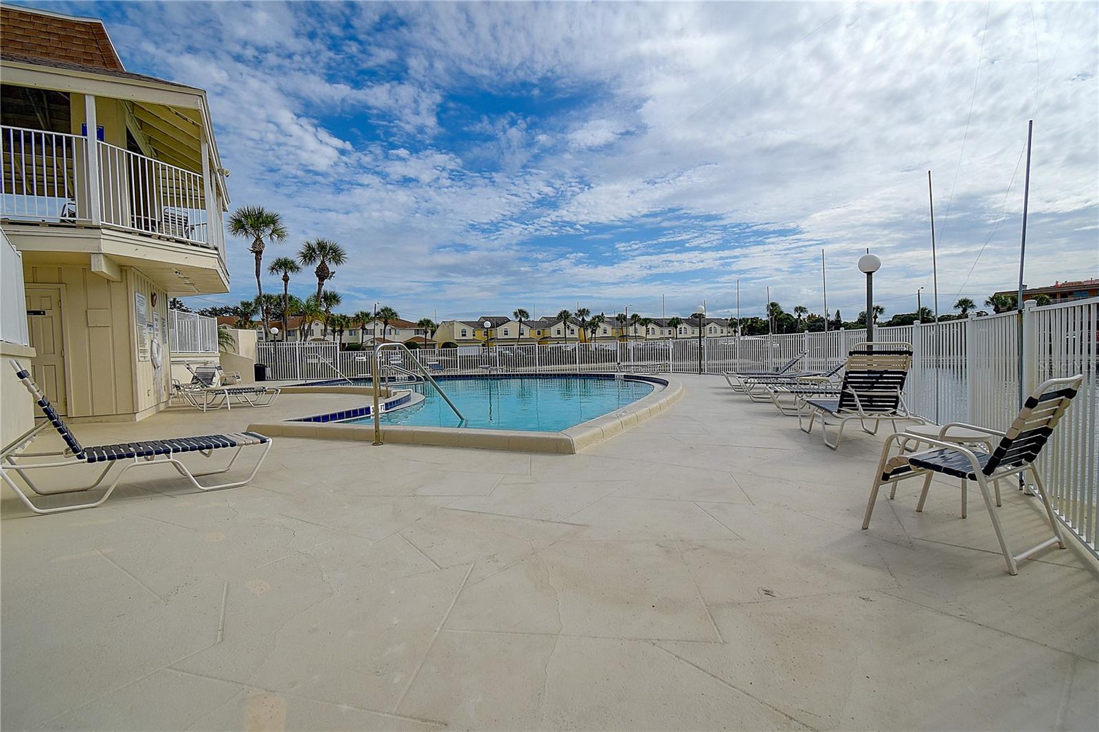 TB8347625 Property Photo