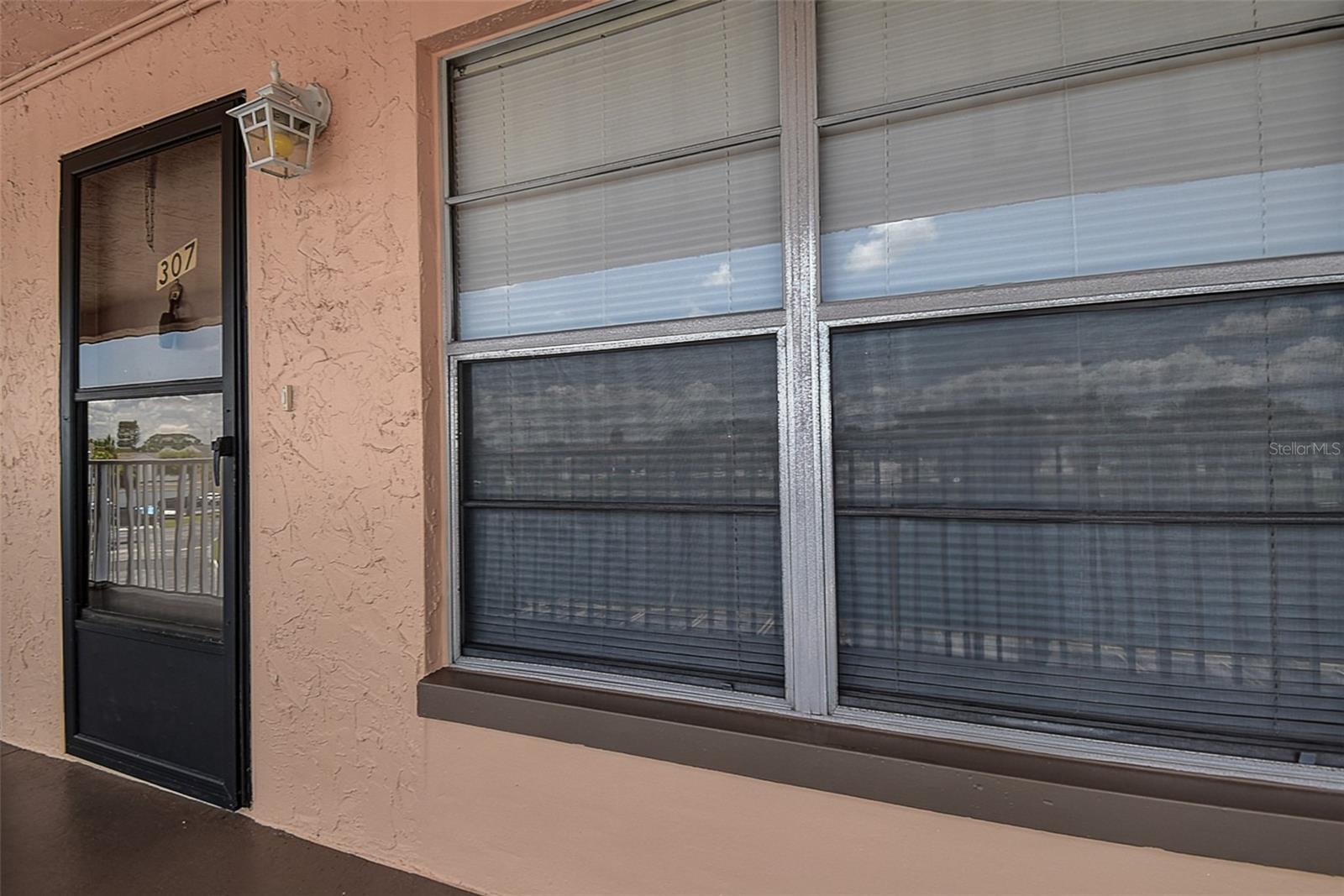 TB8347625 Property Photo