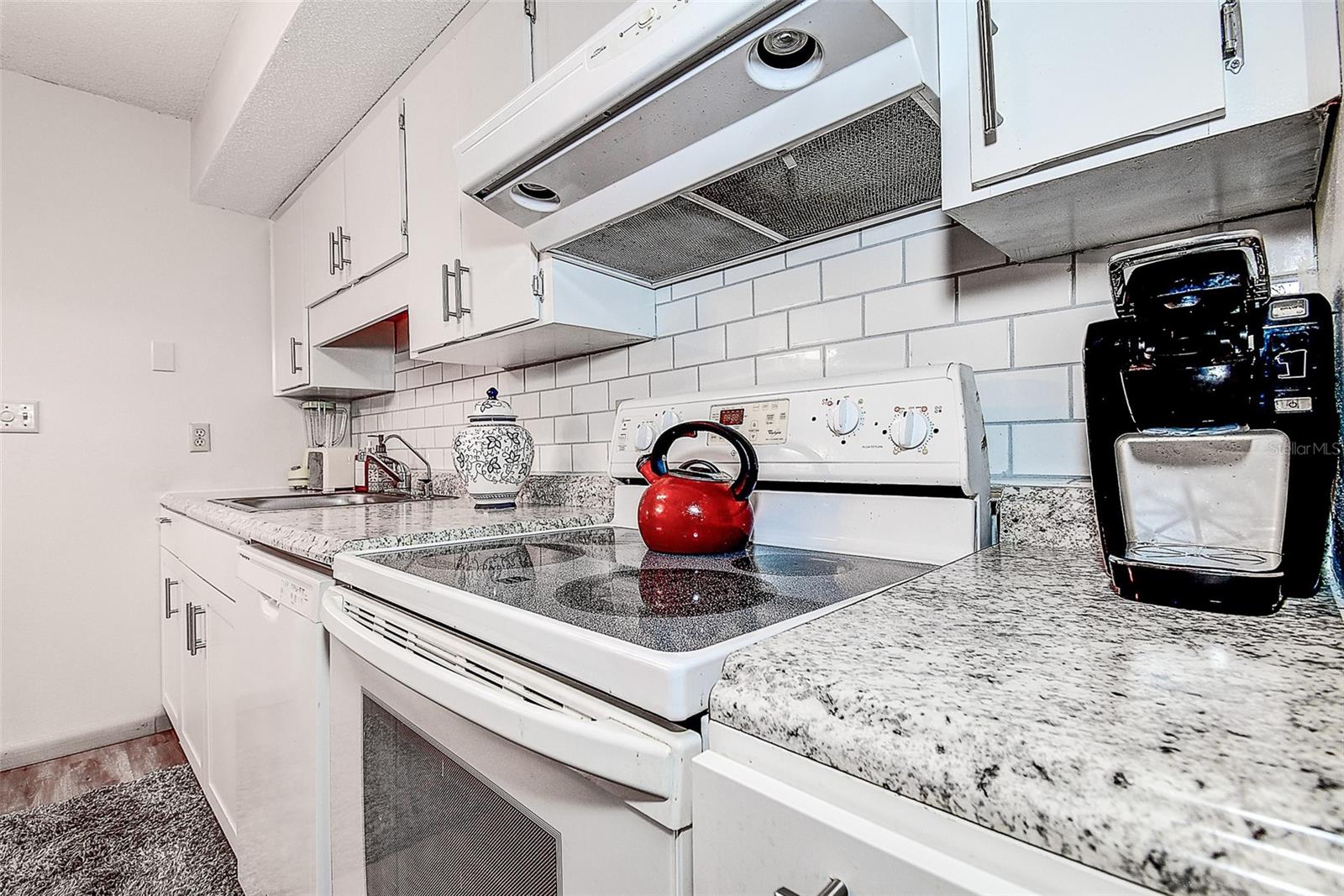 TB8347625 Property Photo