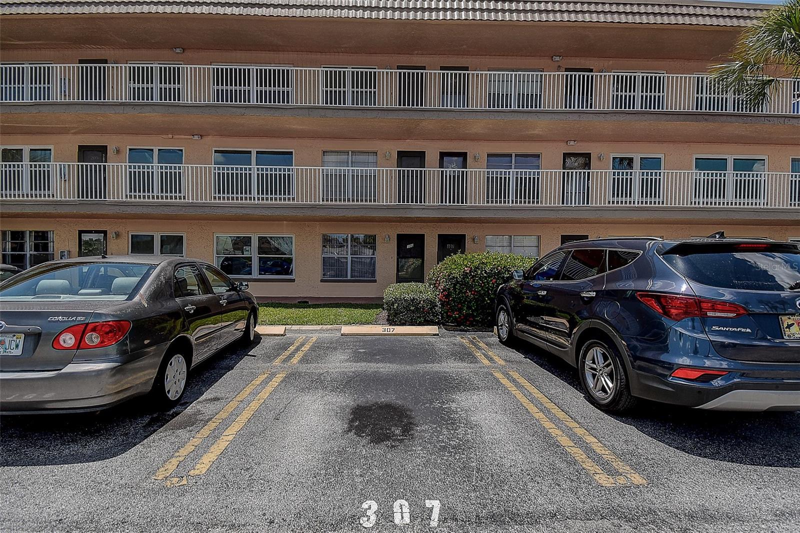 TB8347625 Property Photo