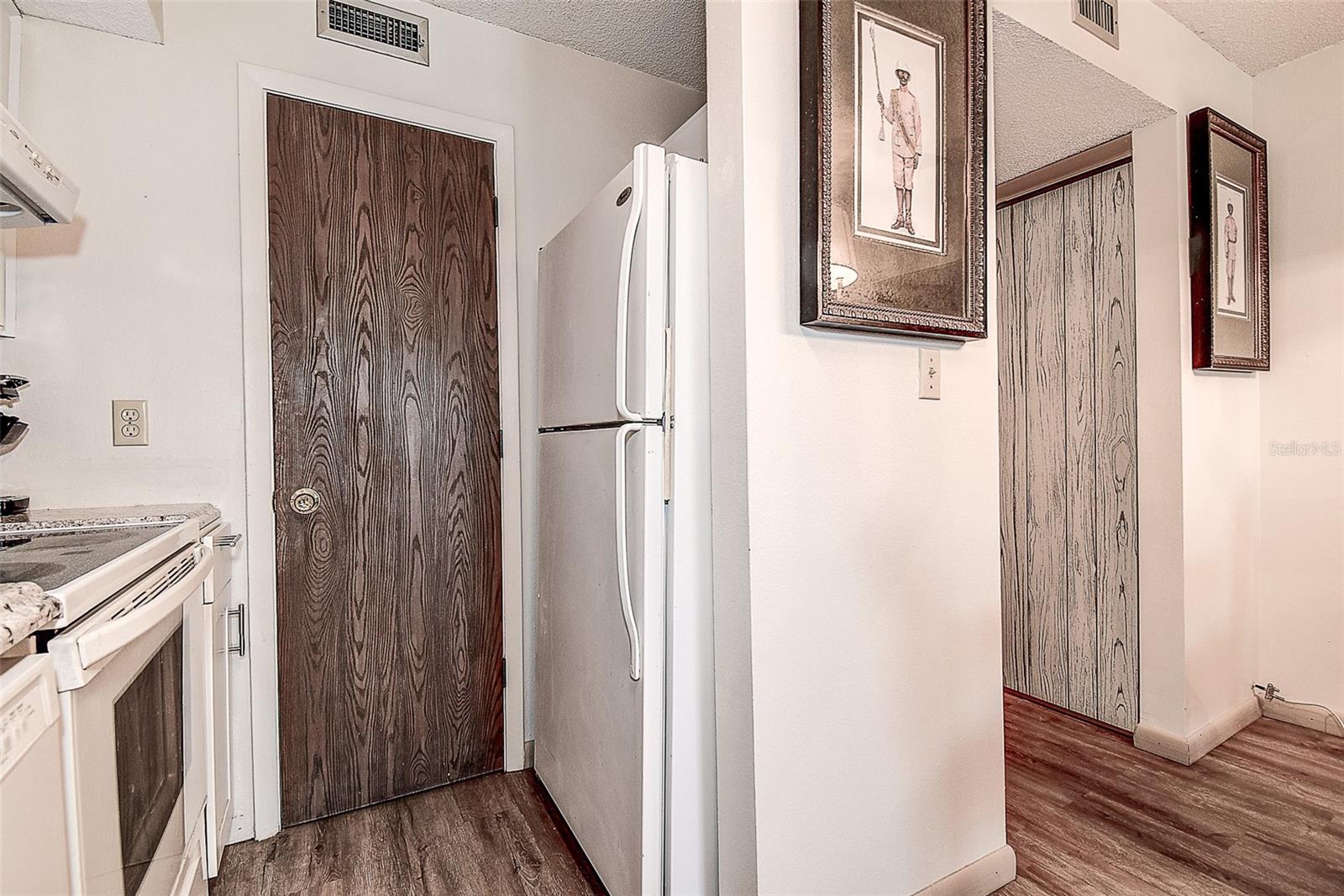 TB8347625 Property Photo