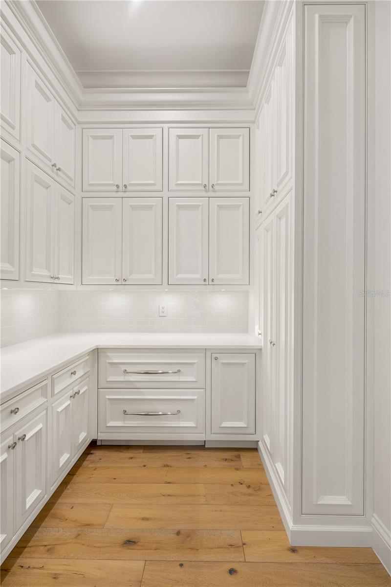 A4639488 Property Photo