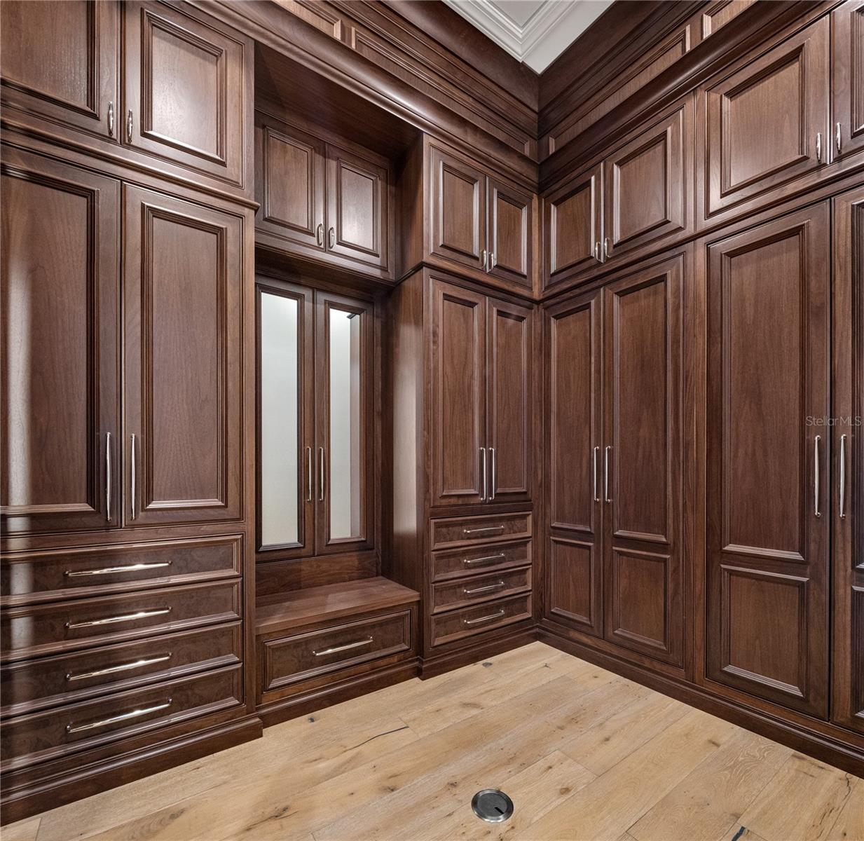 A4639488 Property Photo