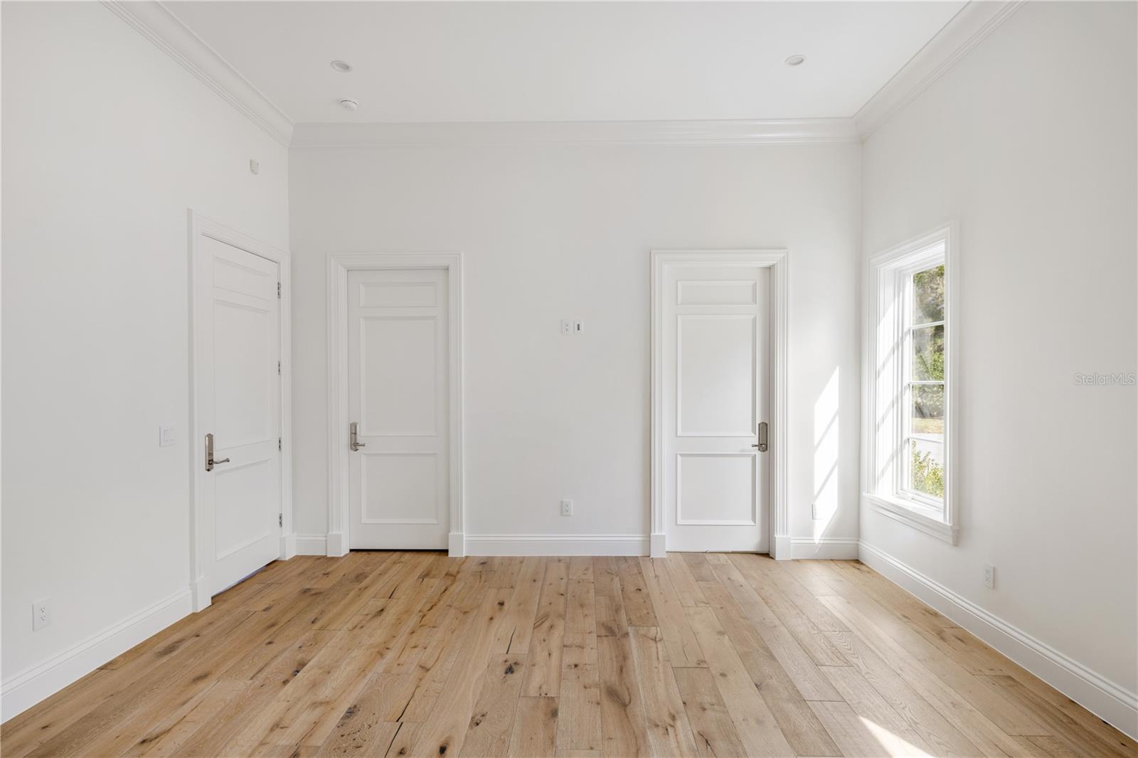 A4639488 Property Photo