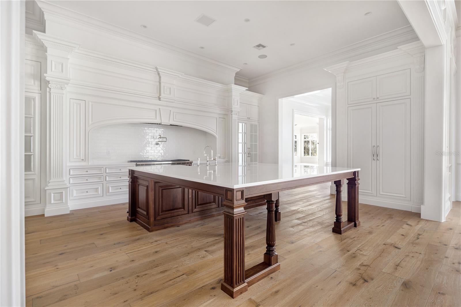 A4639488 Property Photo