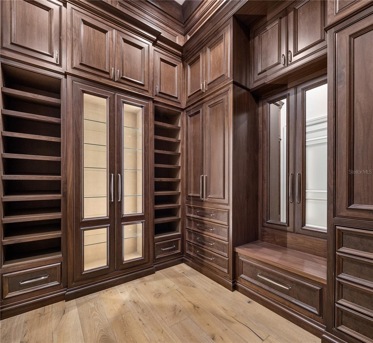 A4639488 Property Photo