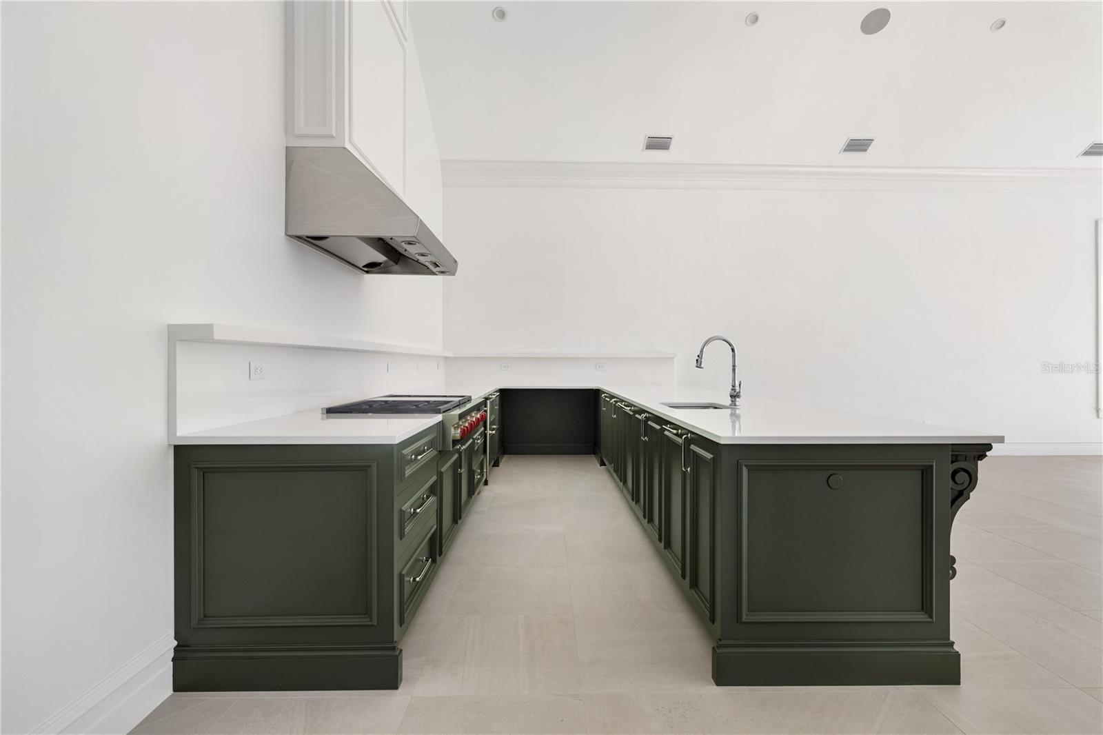 A4639488 Property Photo