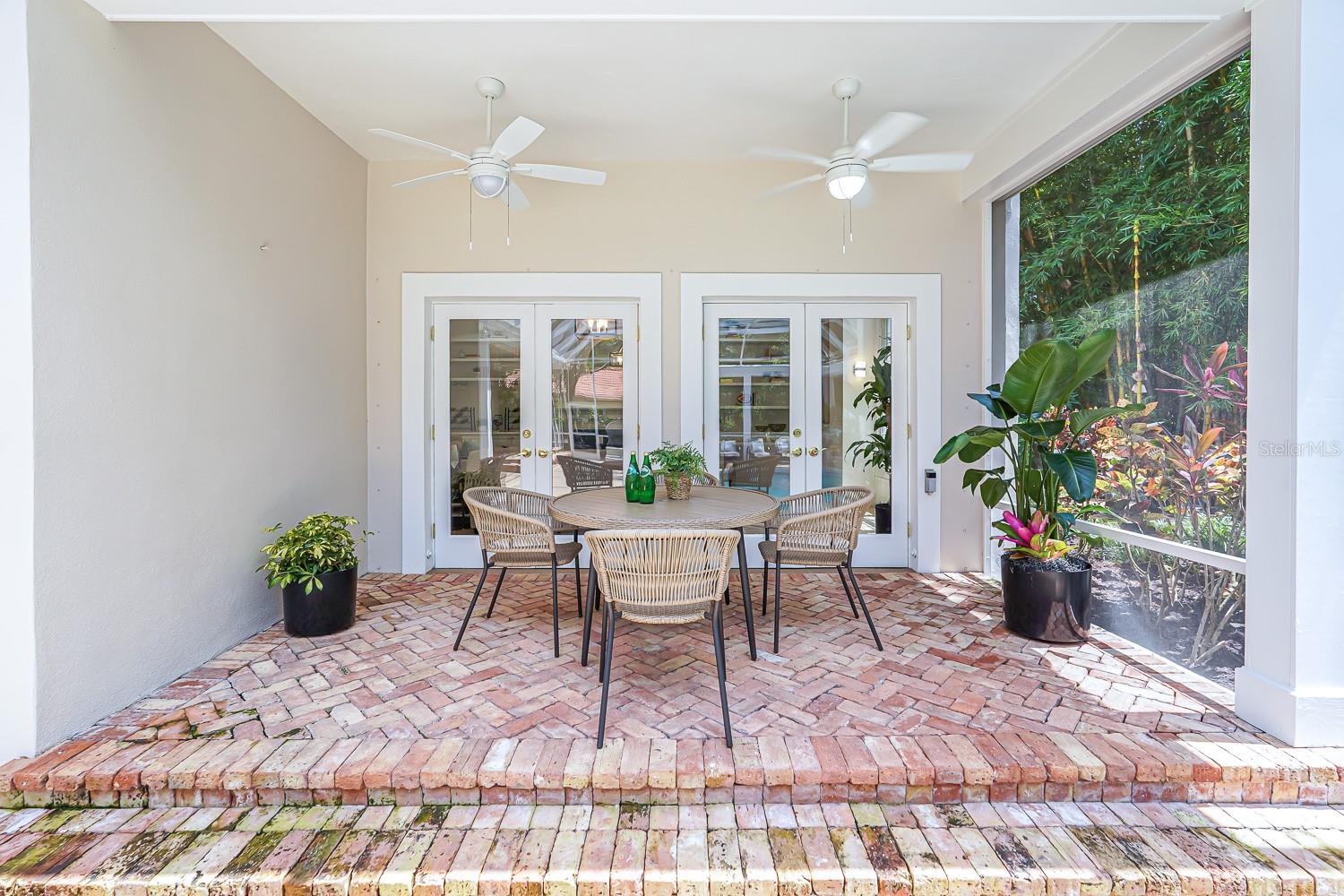 A4639504 Property Photo