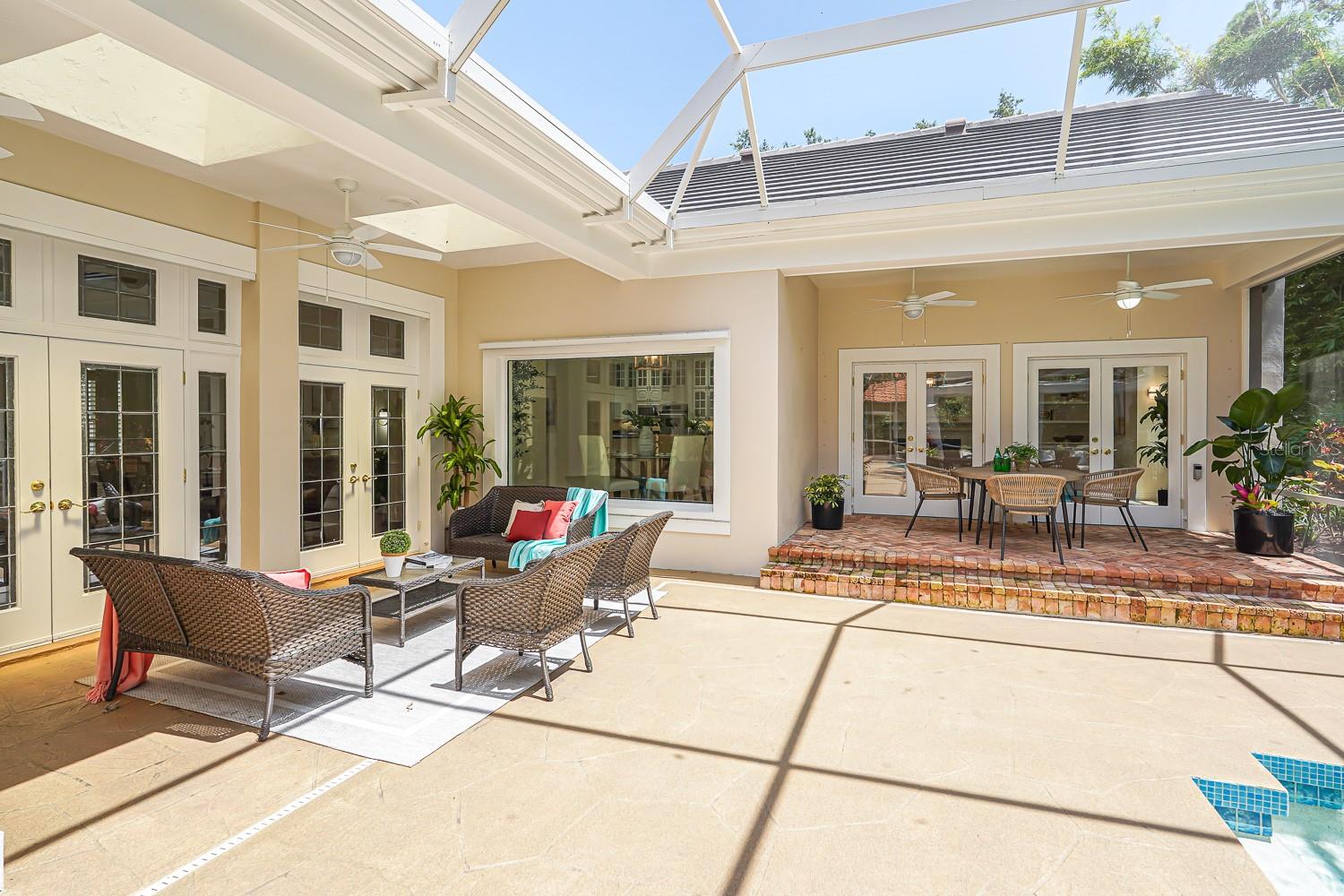 A4639504 Property Photo