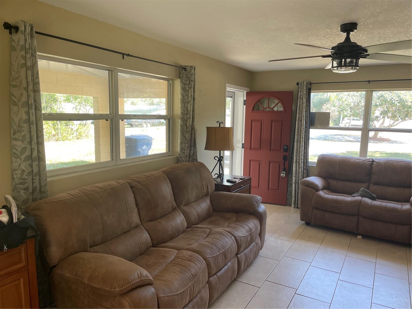 610 LANCASTER AVE, ORANGE CITY, FL, 32763
