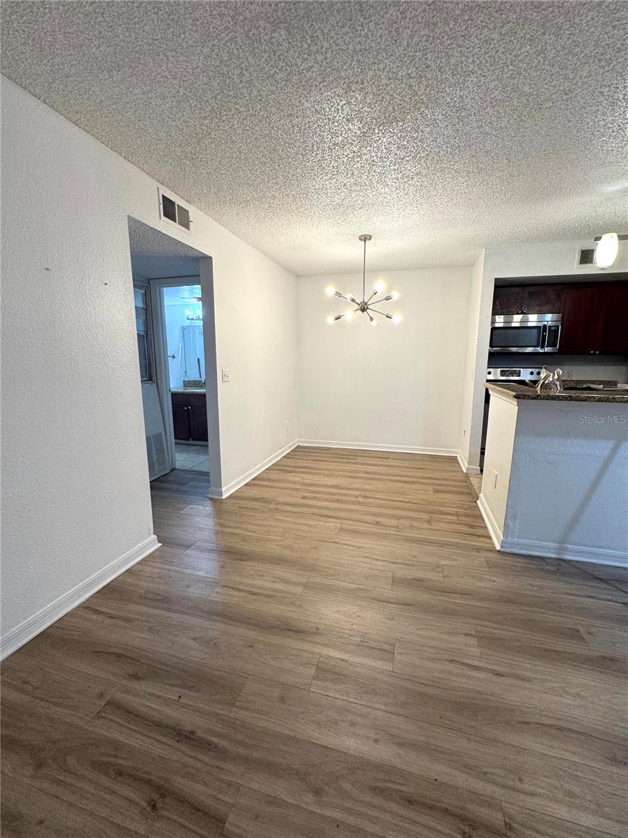 5100 CONROY RD #13, ORLANDO, FL, 32811