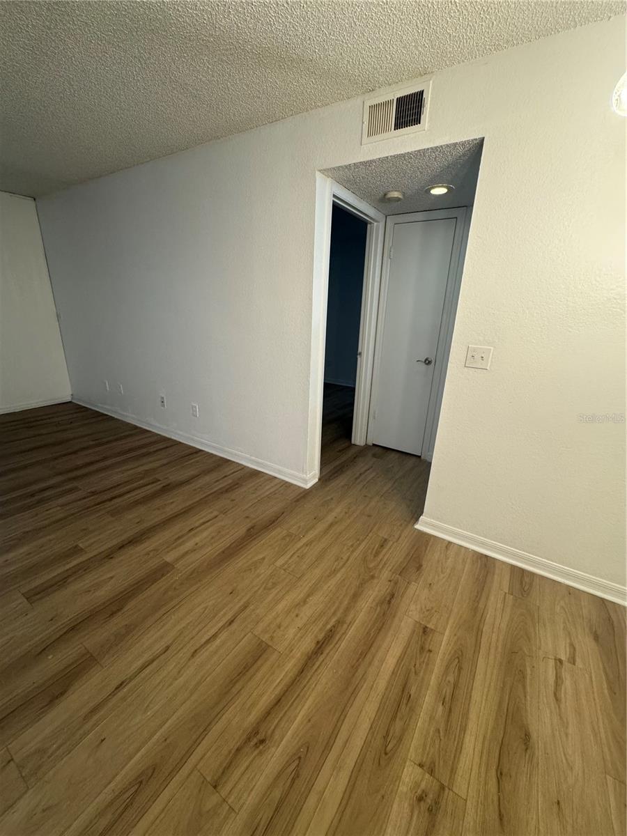 5100 CONROY RD #13, ORLANDO, FL, 32811