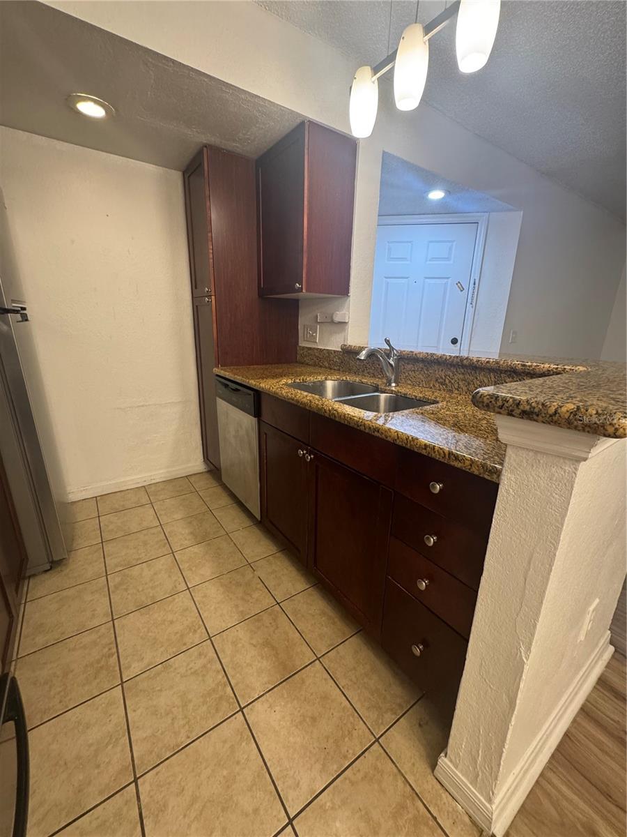 5100 CONROY RD #13, ORLANDO, FL, 32811