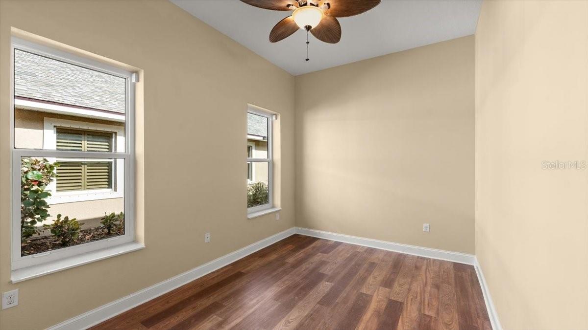 25 EMERALD LAKE CT, PALM COAST, FL, 32137