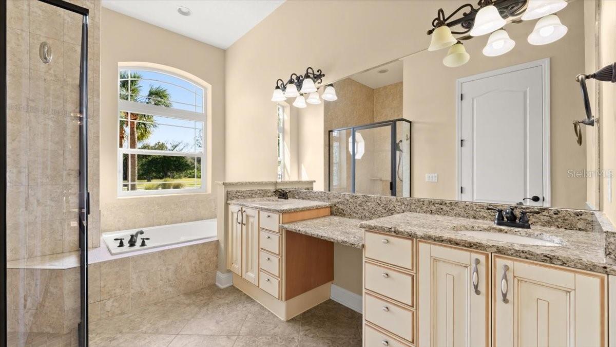 25 EMERALD LAKE CT, PALM COAST, FL, 32137