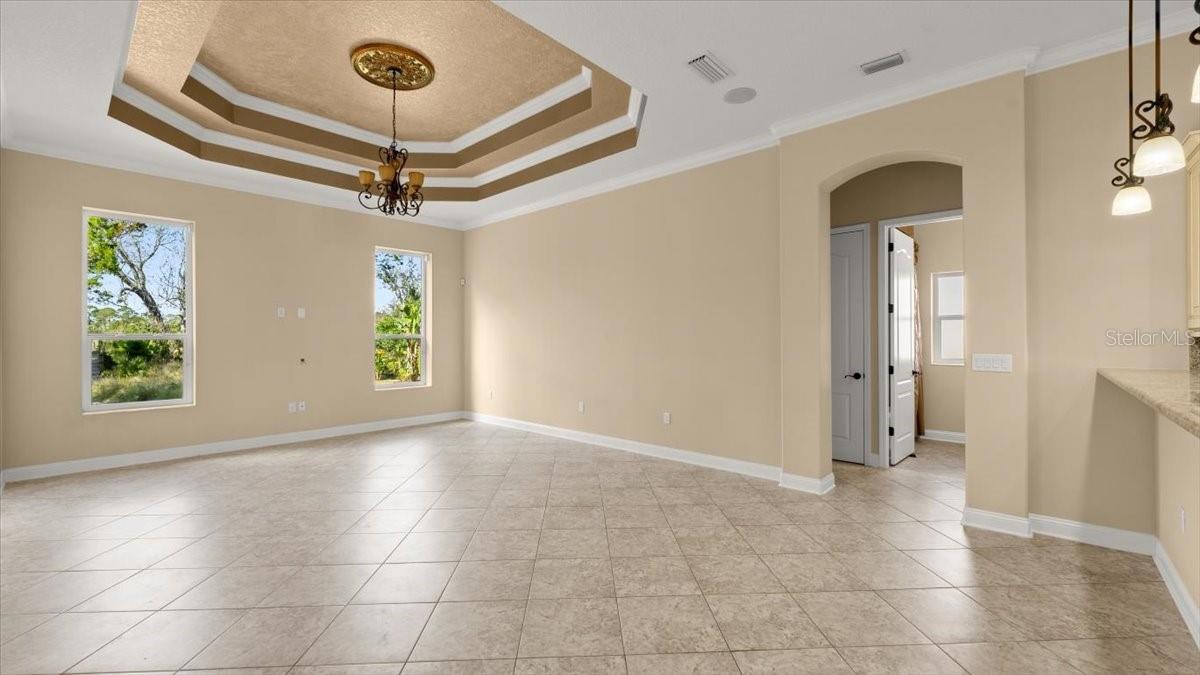 25 EMERALD LAKE CT, PALM COAST, FL, 32137