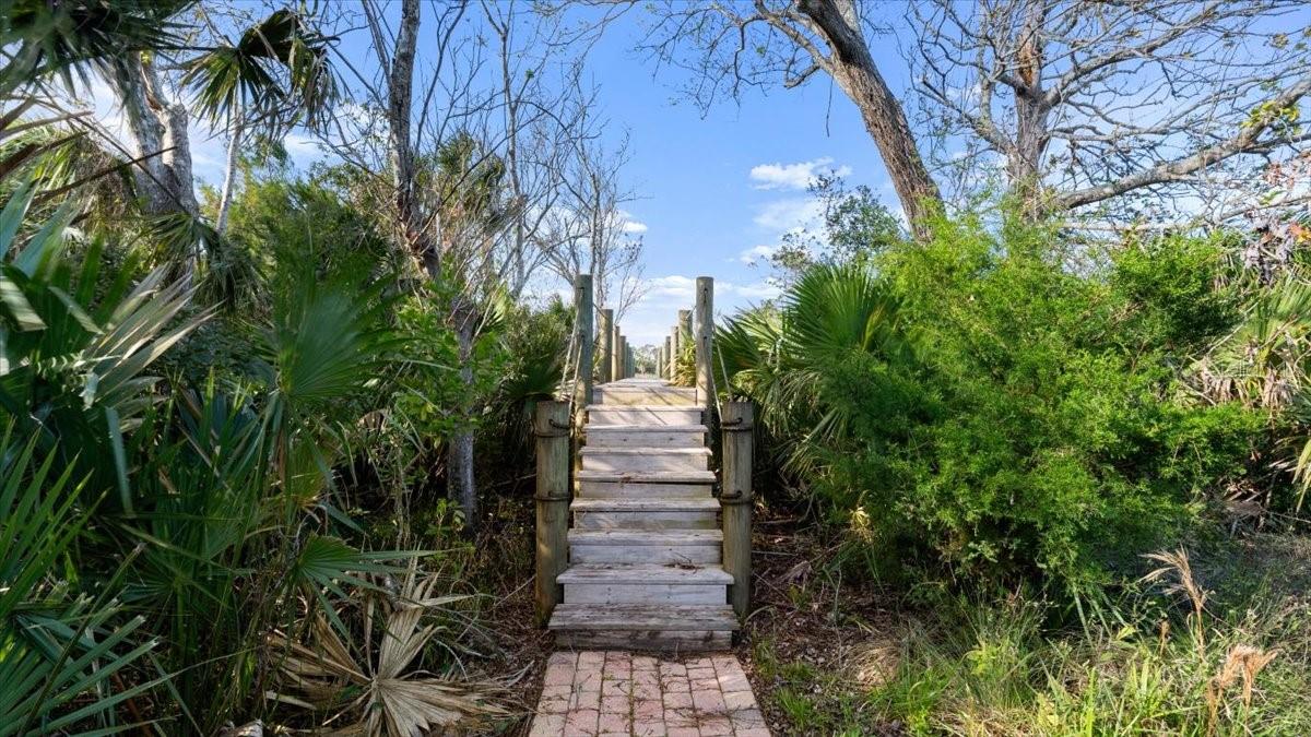 25 EMERALD LAKE CT, PALM COAST, FL, 32137