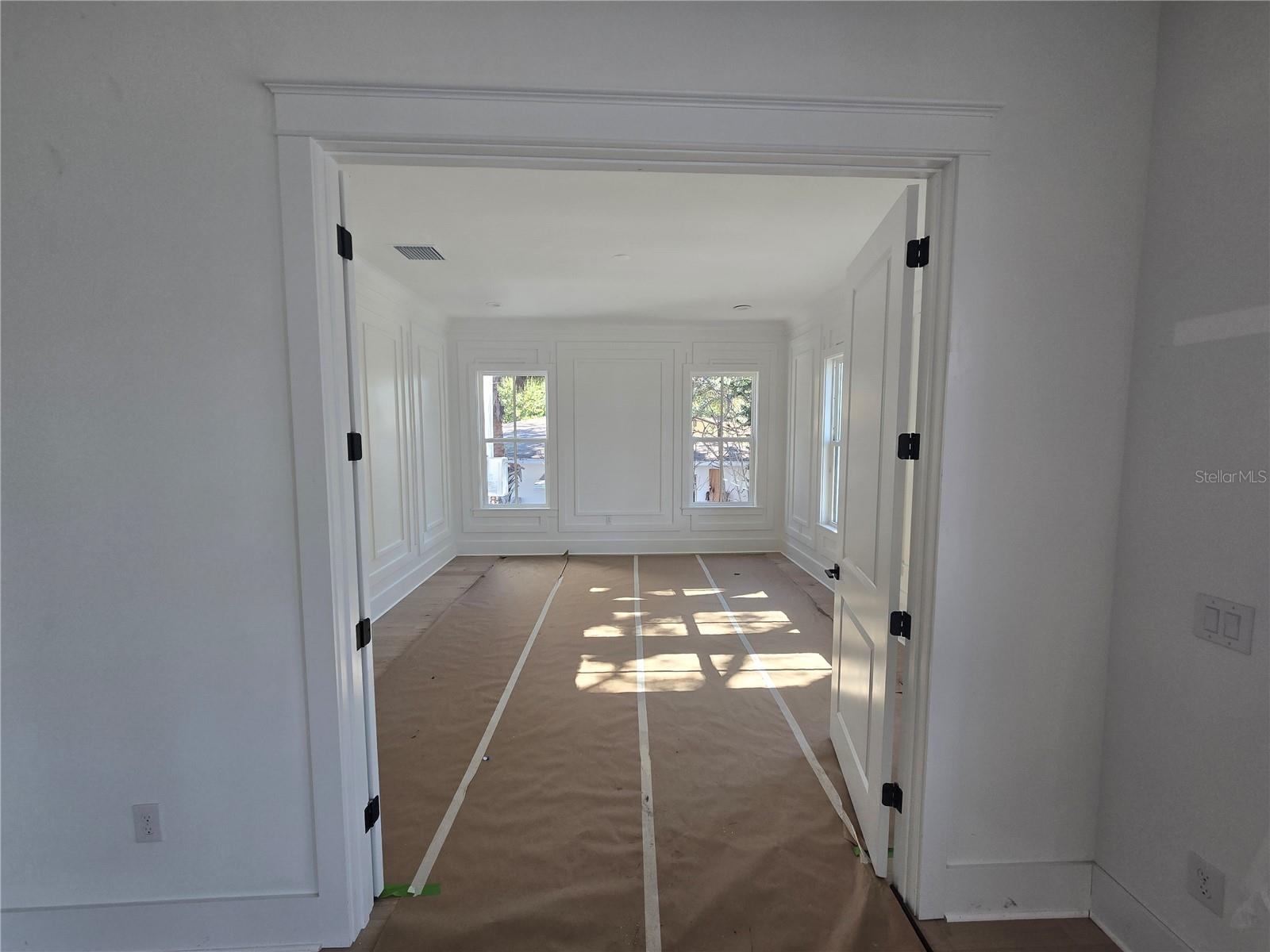 TB8347898 Property Photo