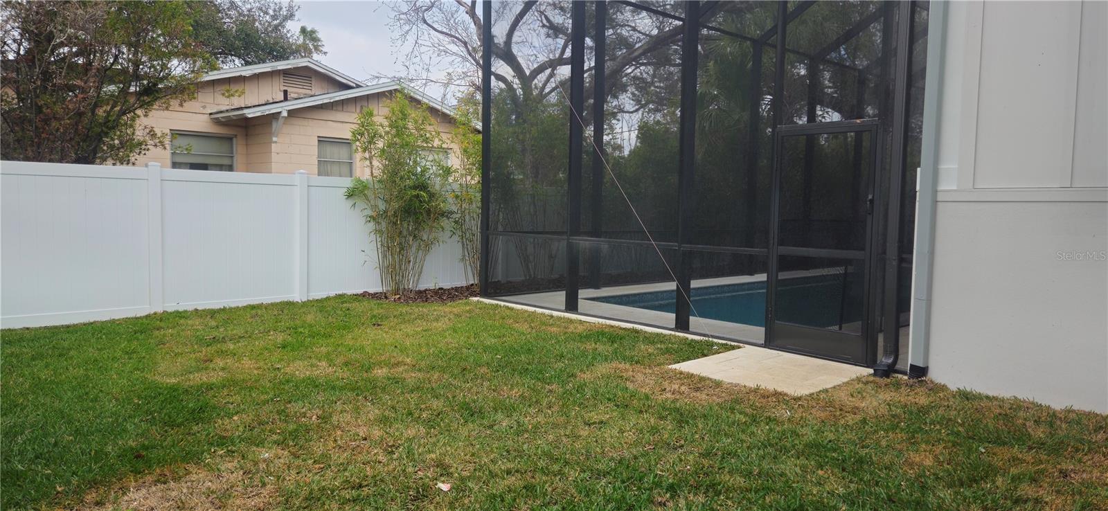 TB8347898 Property Photo