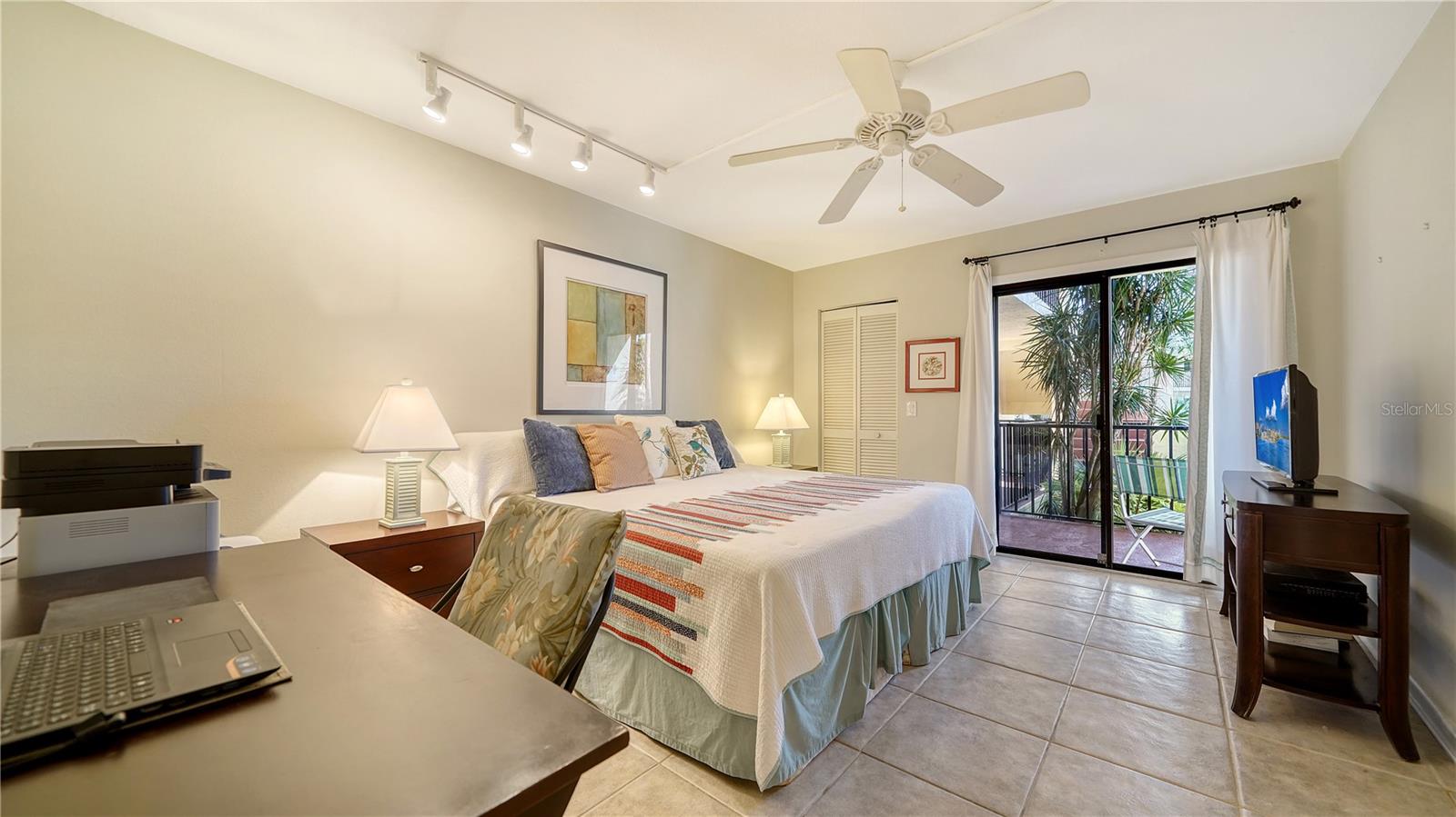 6470 SEAGULL DR #311, BRADENTON, FL, 34210