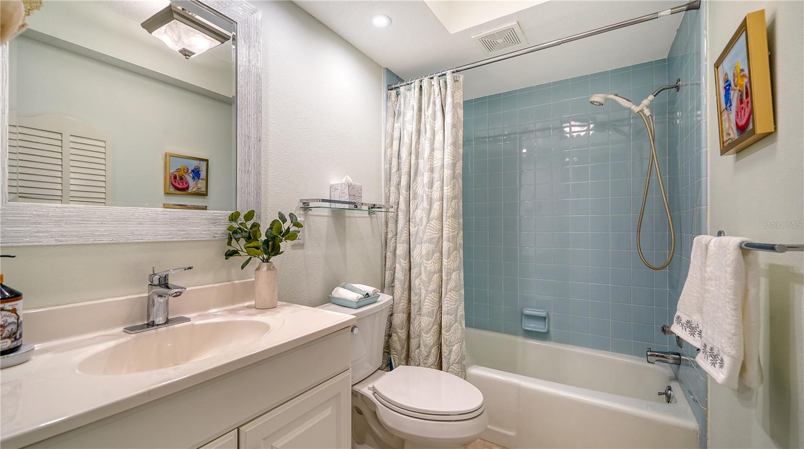 6470 SEAGULL DR #311, BRADENTON, FL, 34210