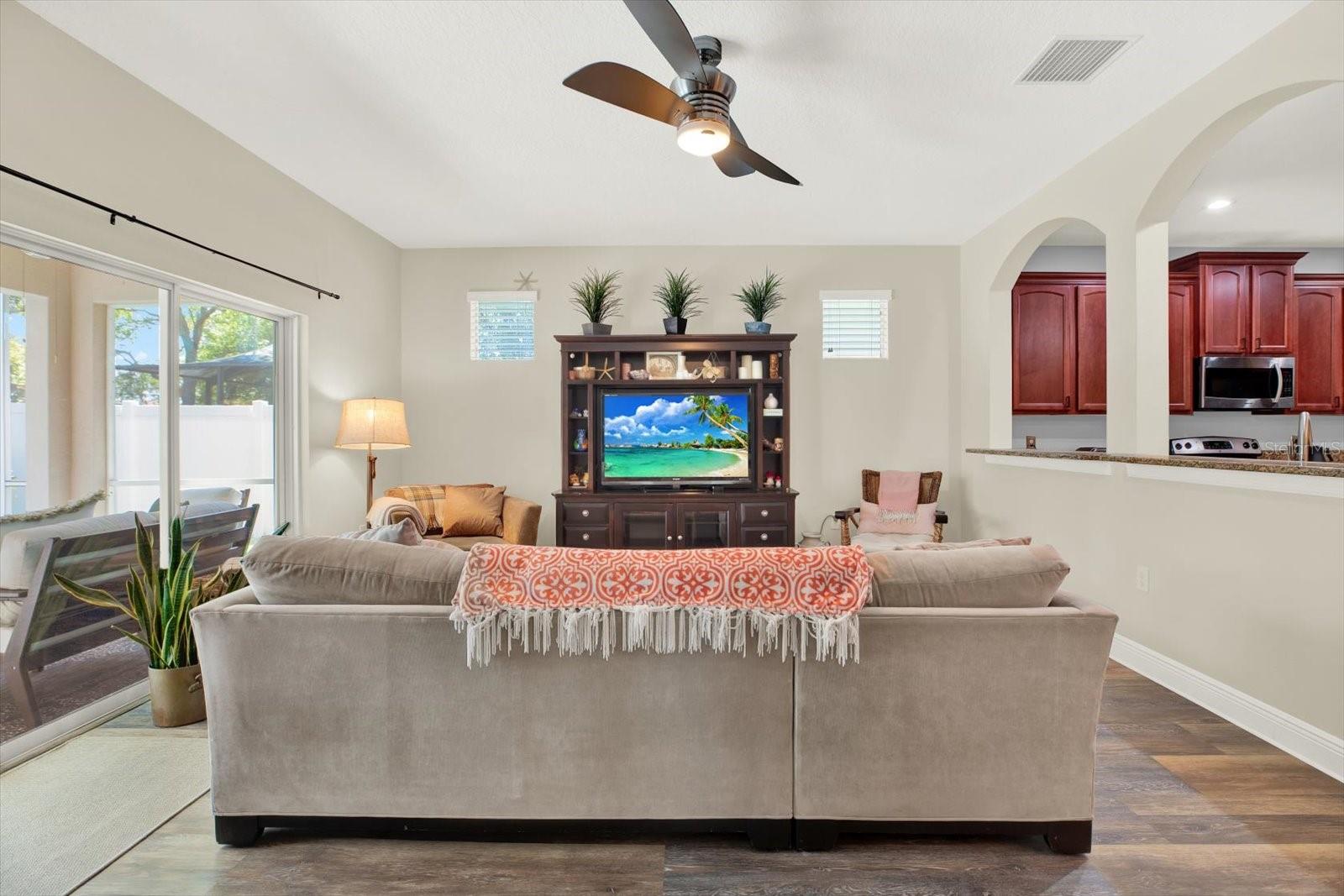 7718 LANDCARE LN, TAMPA, FL, 33616
