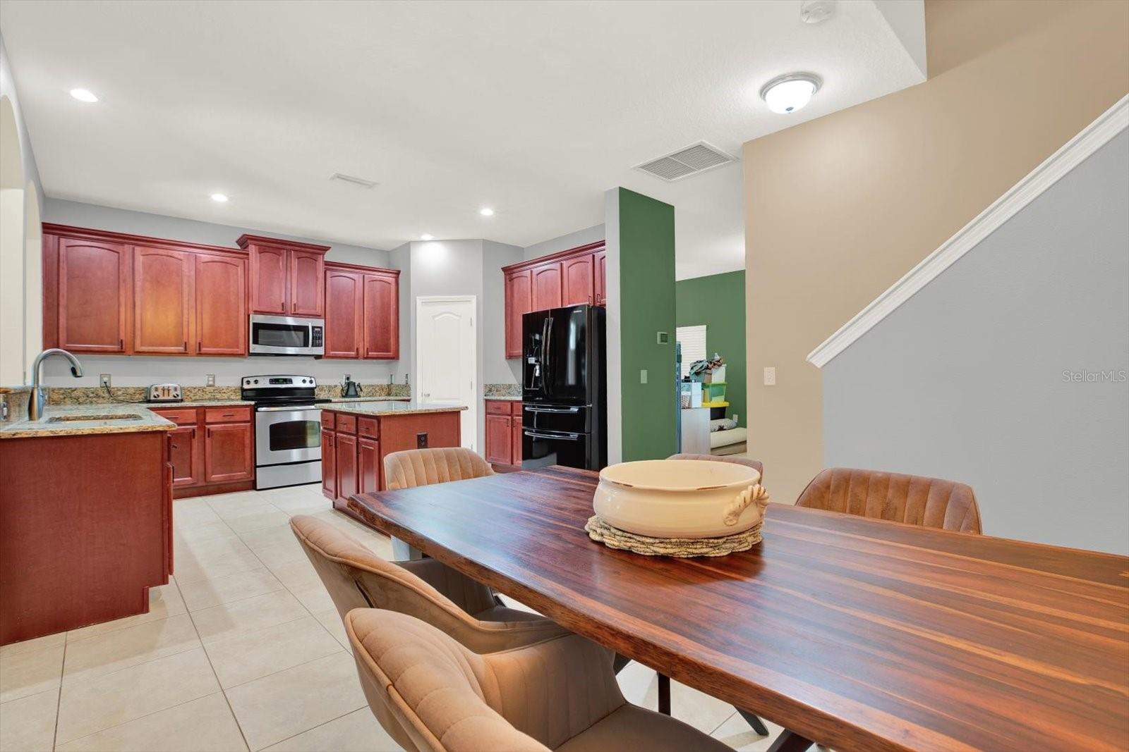 7718 LANDCARE LN, TAMPA, FL, 33616