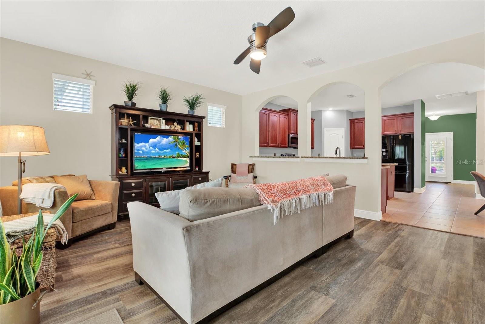 7718 LANDCARE LN, TAMPA, FL, 33616