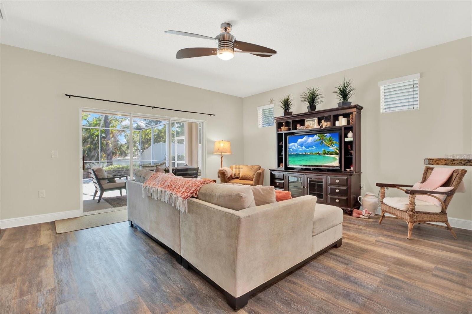 7718 LANDCARE LN, TAMPA, FL, 33616