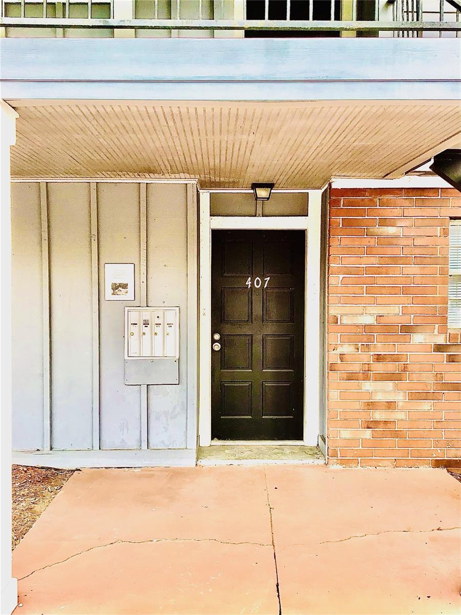 200 COUNTRY CLUB DR #407, LARGO, FL, 33771