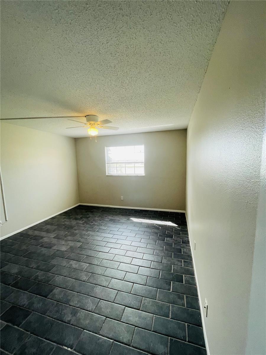 200 COUNTRY CLUB DR #407, LARGO, FL, 33771