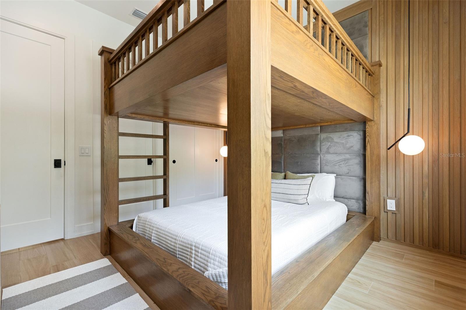 O6278790 Property Photo