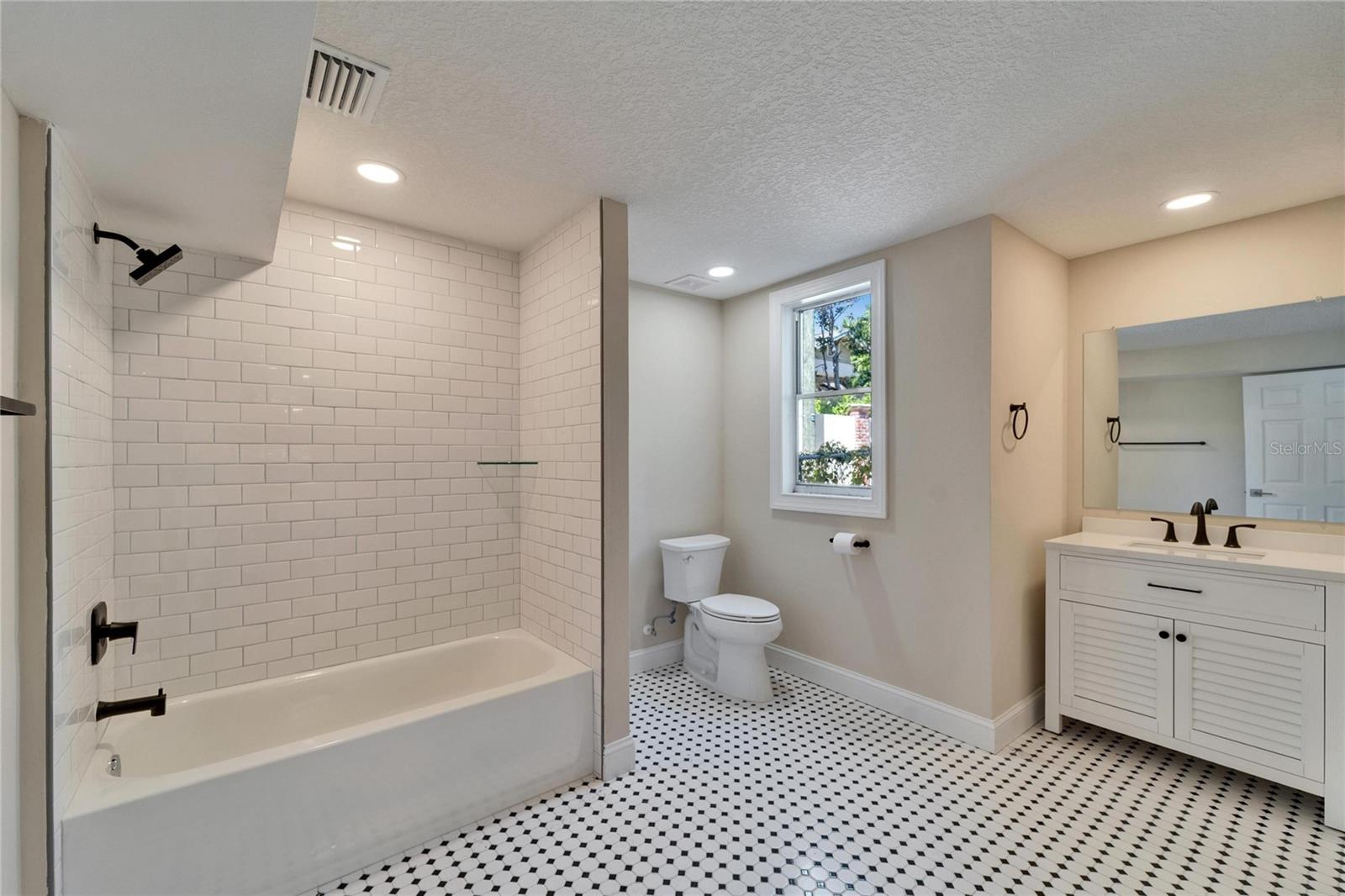MORRISON GROVE SUB, TAMPA, FL, 33606