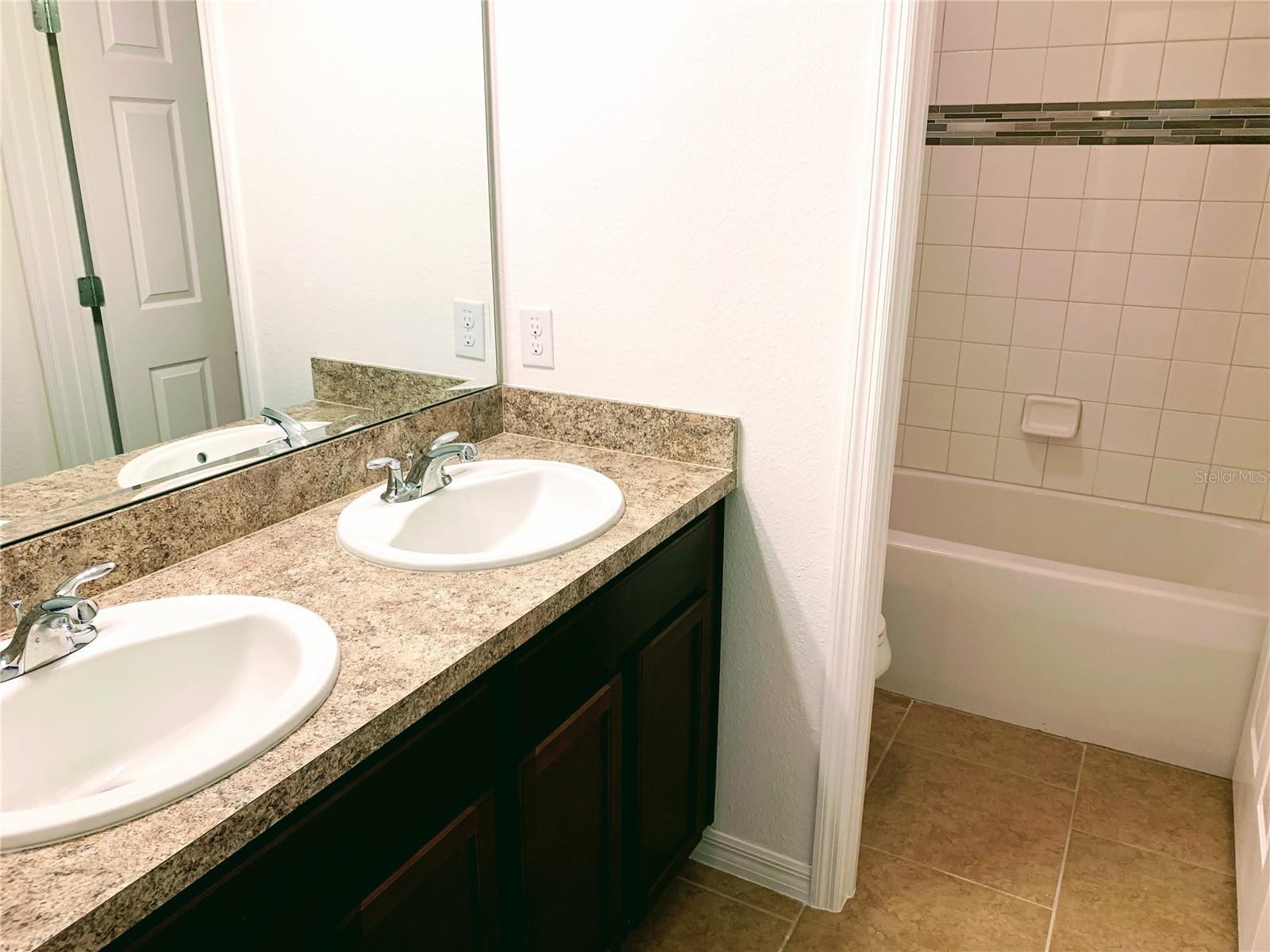 611 SAMUEL PL, DAVENPORT, FL, 33837