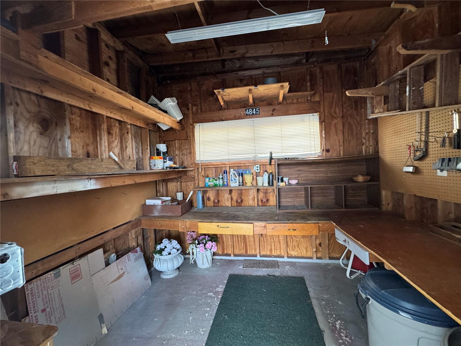 TB8348237 Property Photo