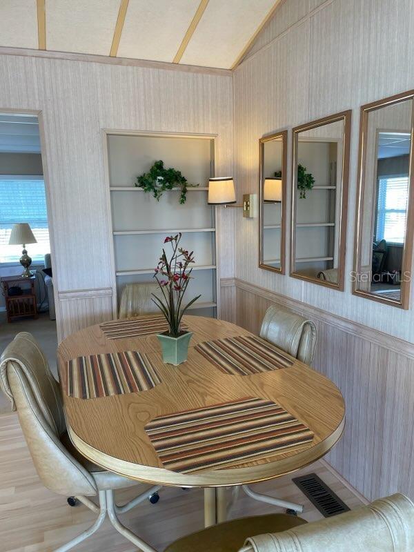 TB8348237 Property Photo