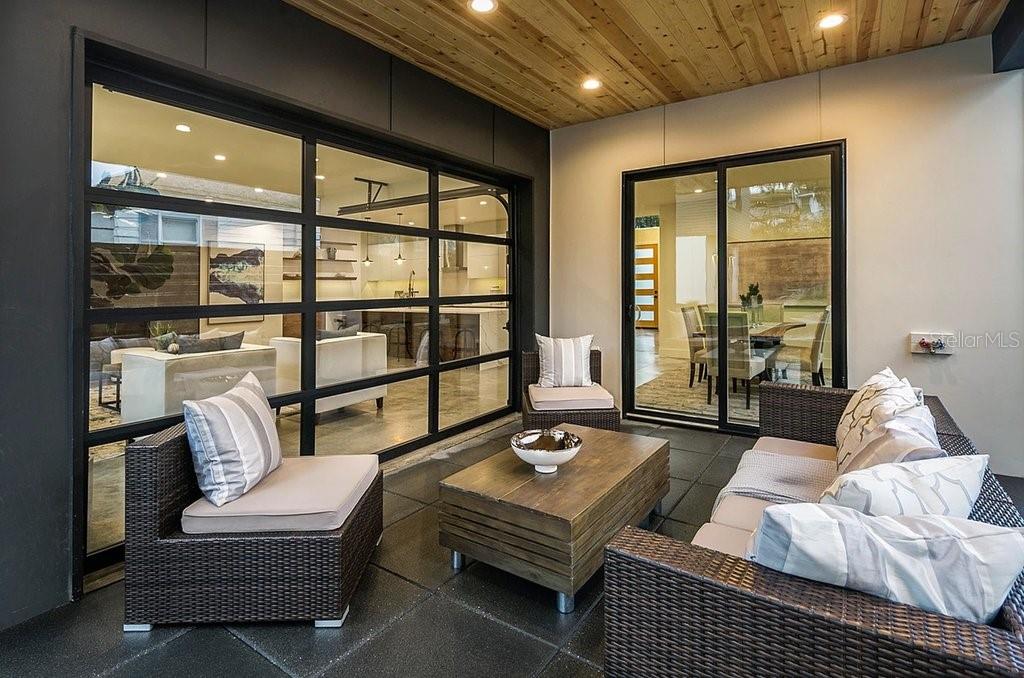 TB8348241 Property Photo