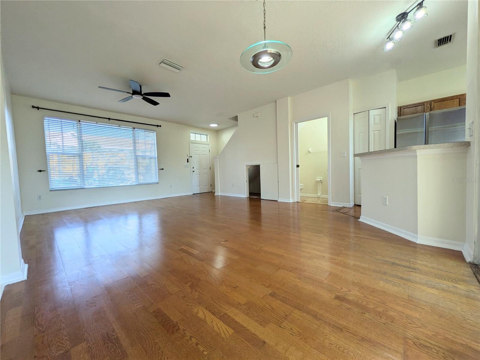 12287 COUNTRY WHITE CIR, TAMPA, FL, 33635