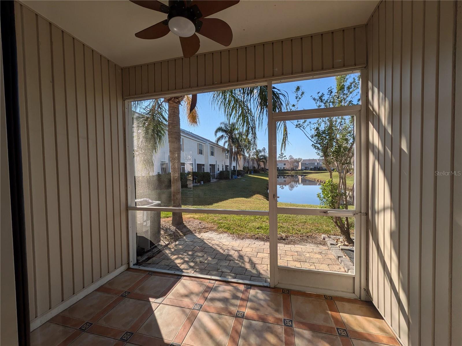 12287 COUNTRY WHITE CIR, TAMPA, FL, 33635