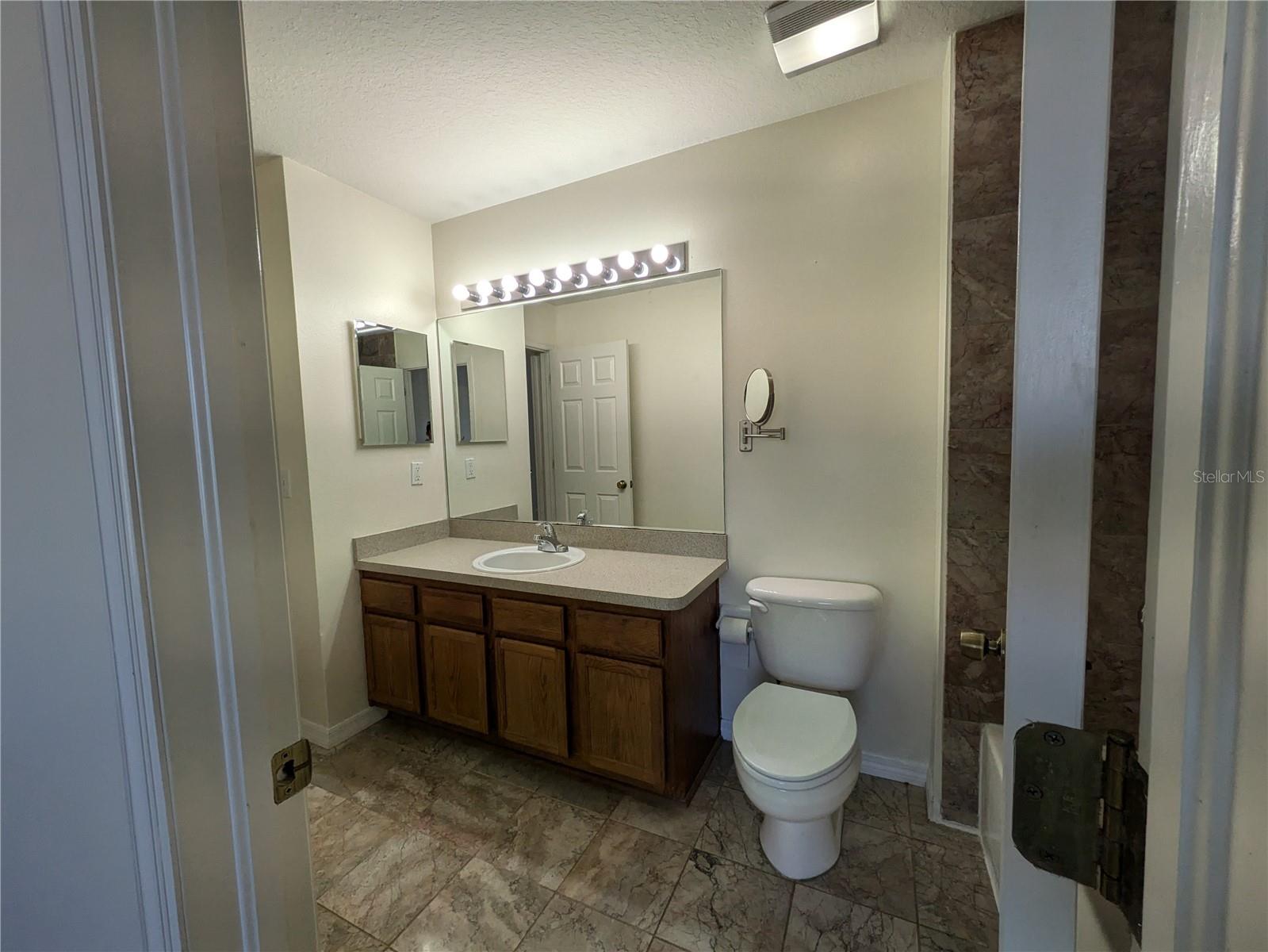 12287 COUNTRY WHITE CIR, TAMPA, FL, 33635