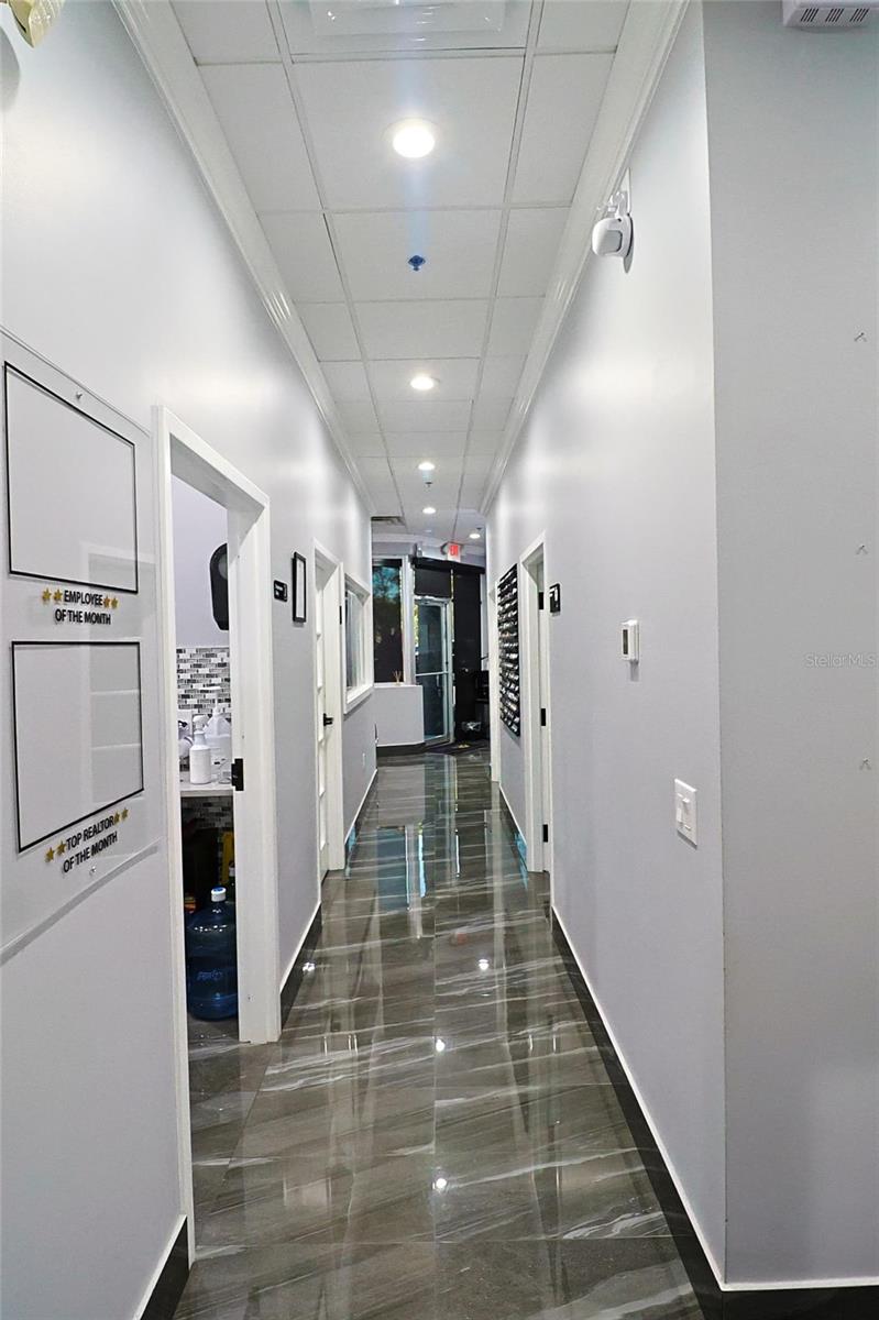 7901 KINGSPOINTE PKWY #19, ORLANDO, FL, 32819