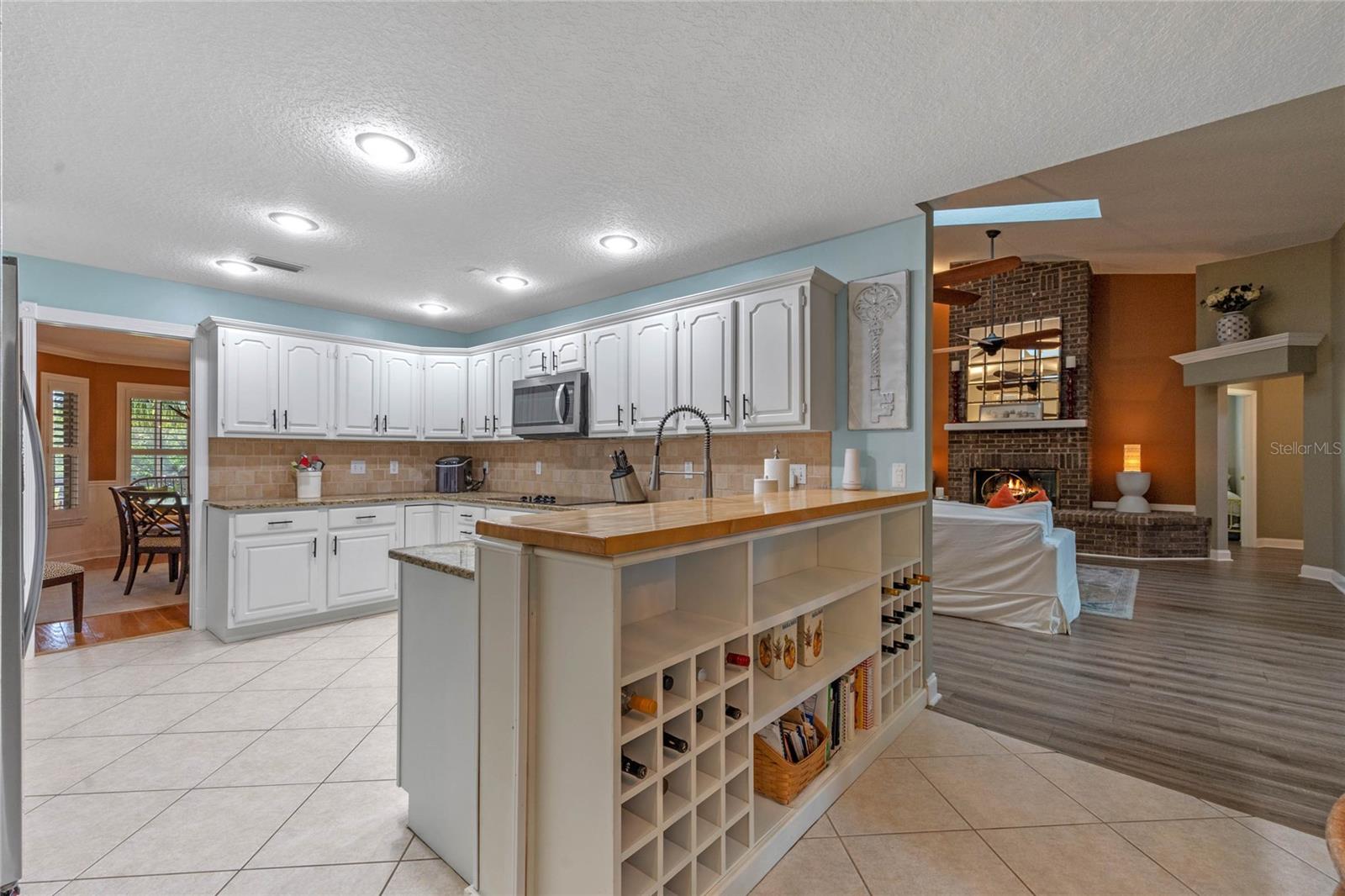 1303 SULTAN CIR, CHULUOTA, FL, 32766