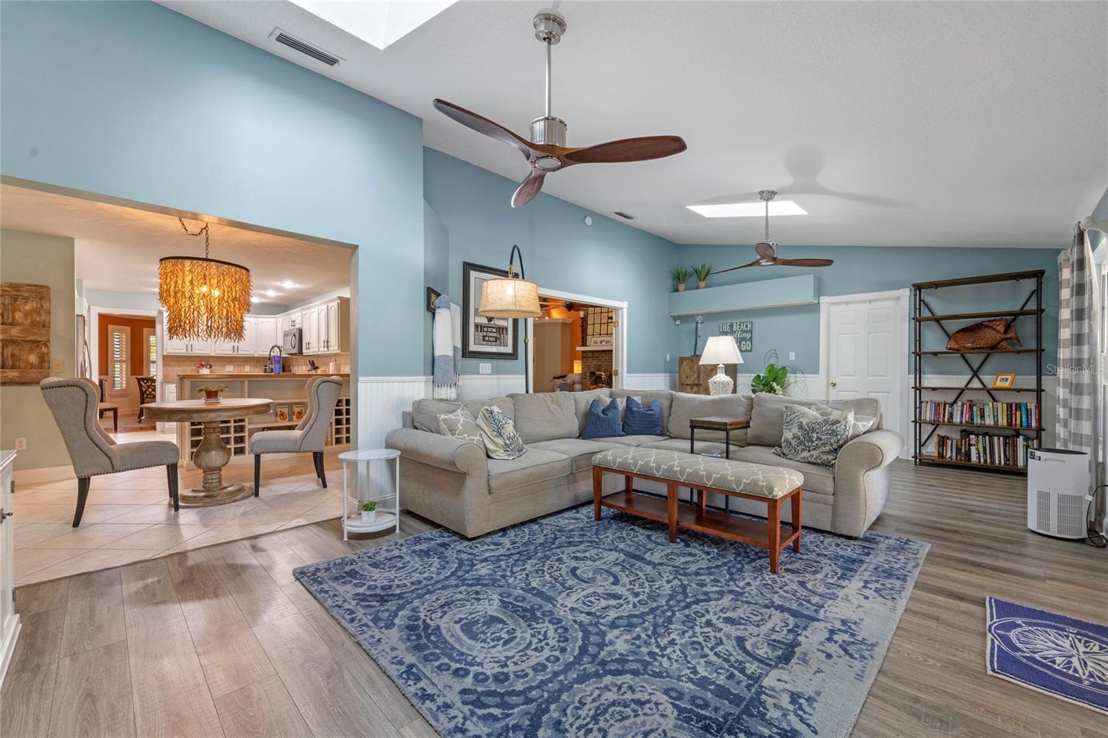 1303 SULTAN CIR, CHULUOTA, FL, 32766