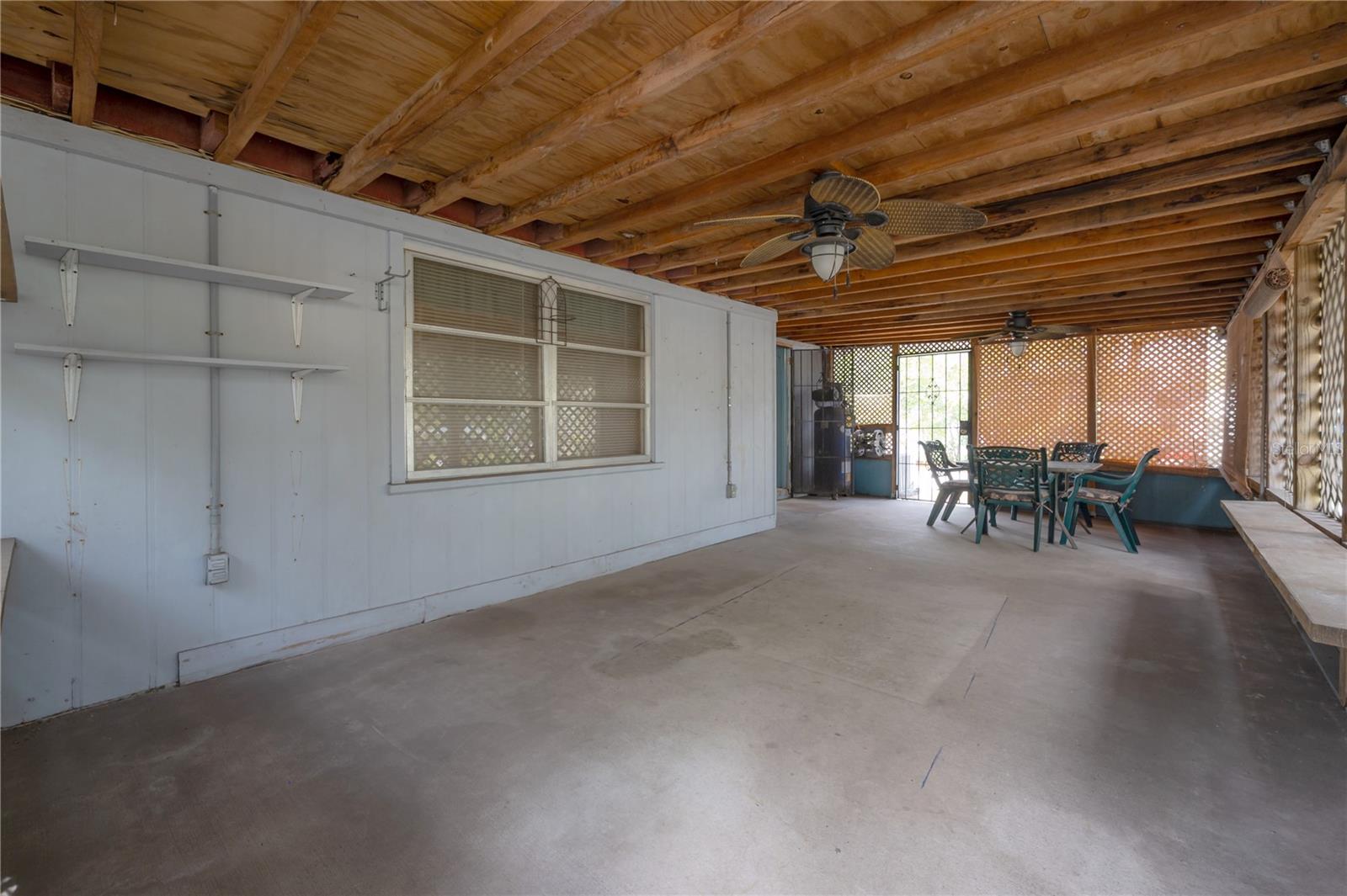 1102 E LAMBRIGHT ST, TAMPA, FL, 33604