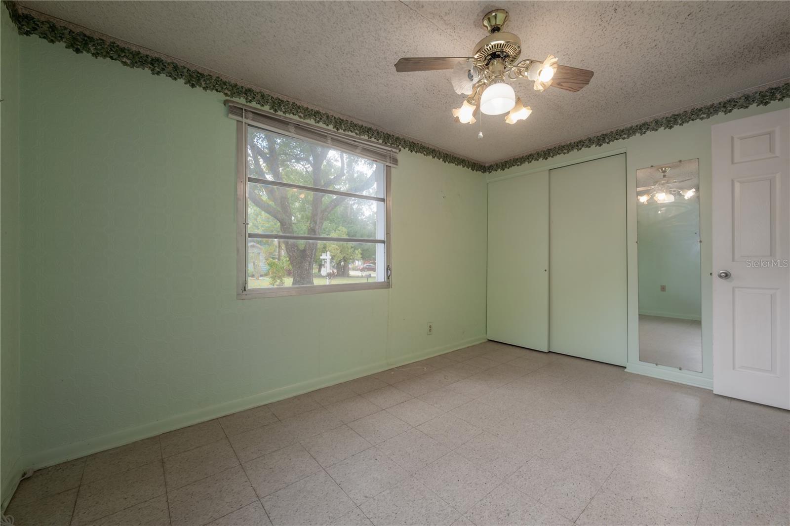 1102 E LAMBRIGHT ST, TAMPA, FL, 33604