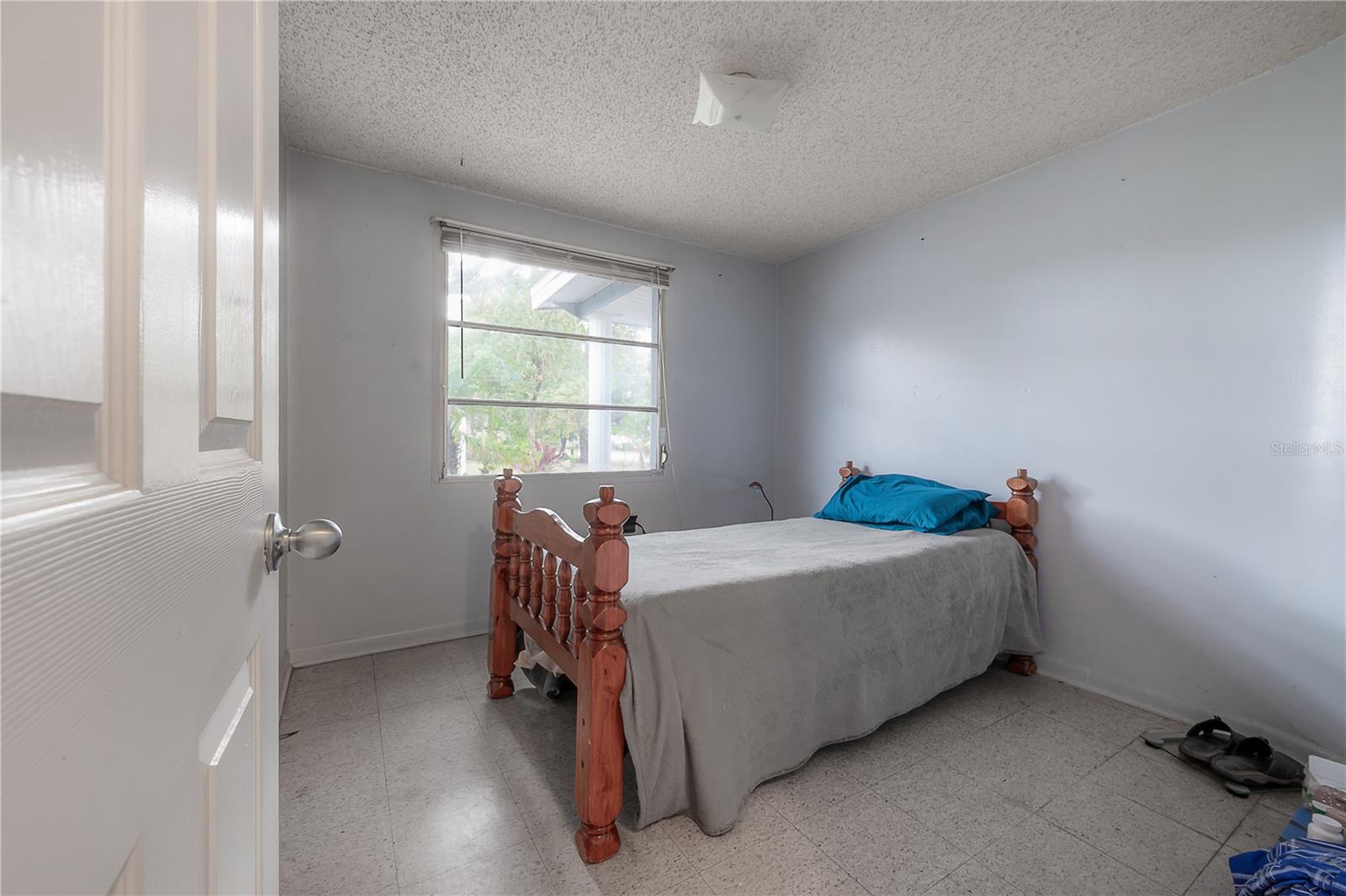 1102 E LAMBRIGHT ST, TAMPA, FL, 33604