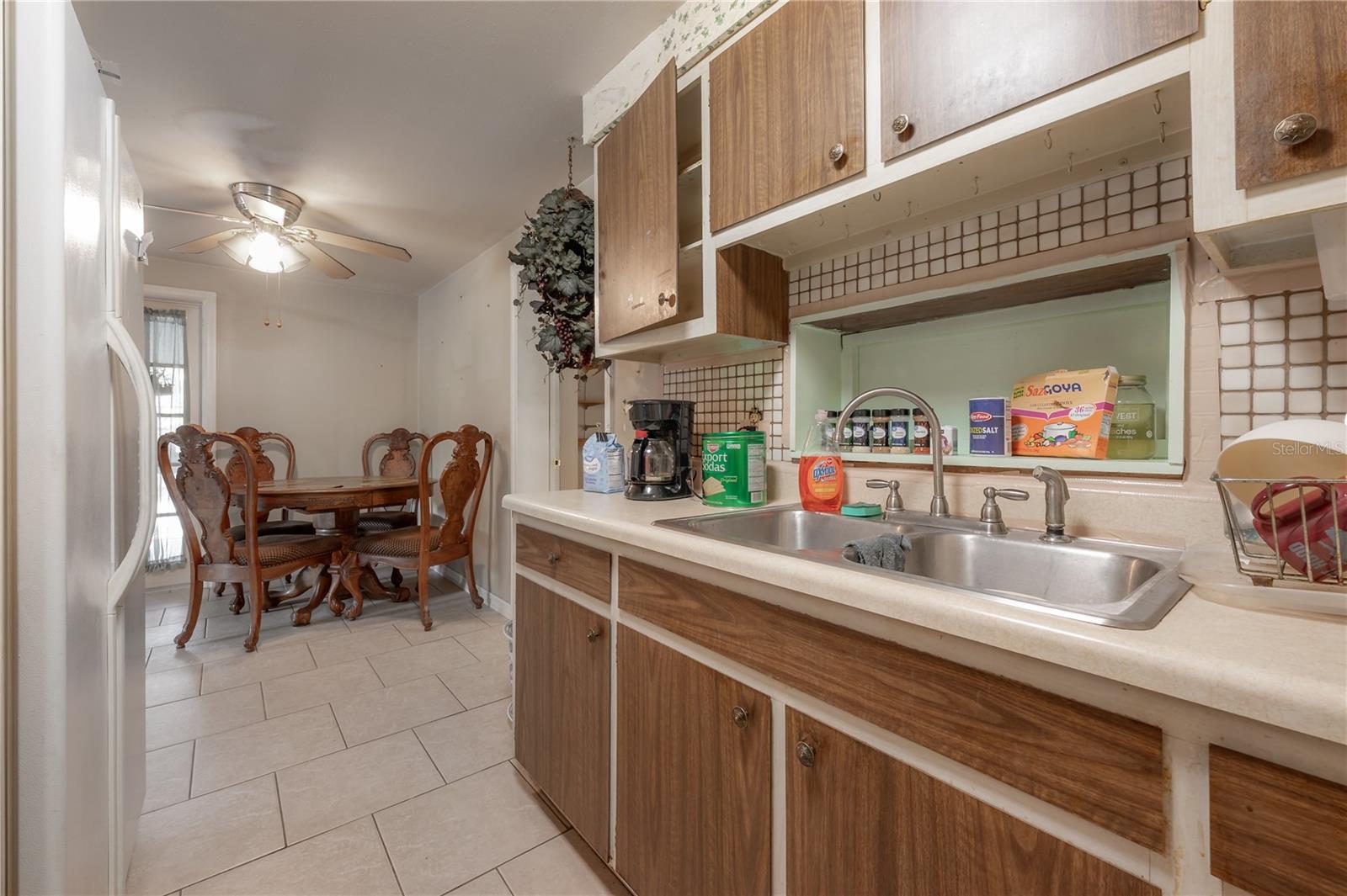 1102 E LAMBRIGHT ST, TAMPA, FL, 33604