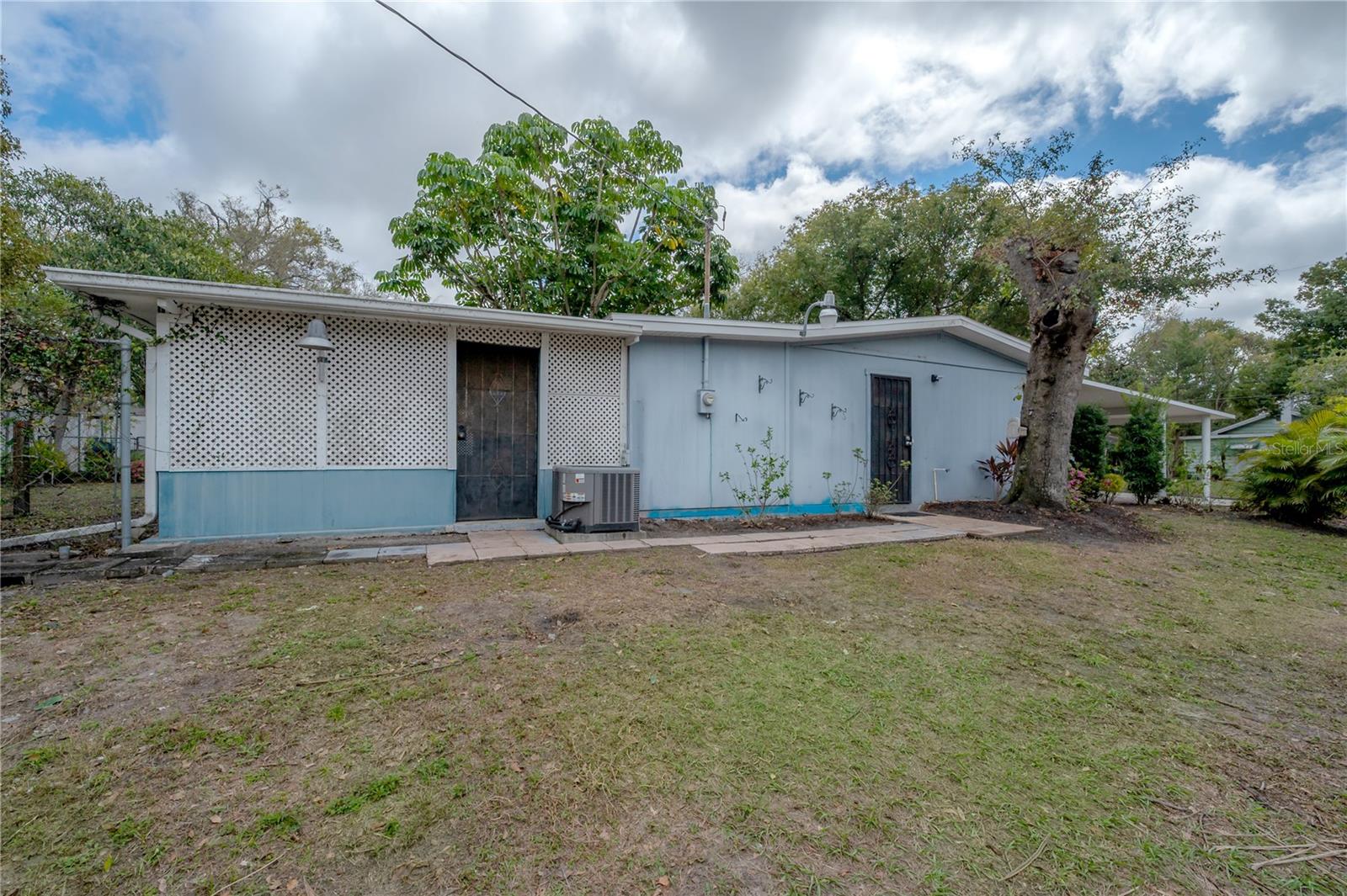 1102 E LAMBRIGHT ST, TAMPA, FL, 33604